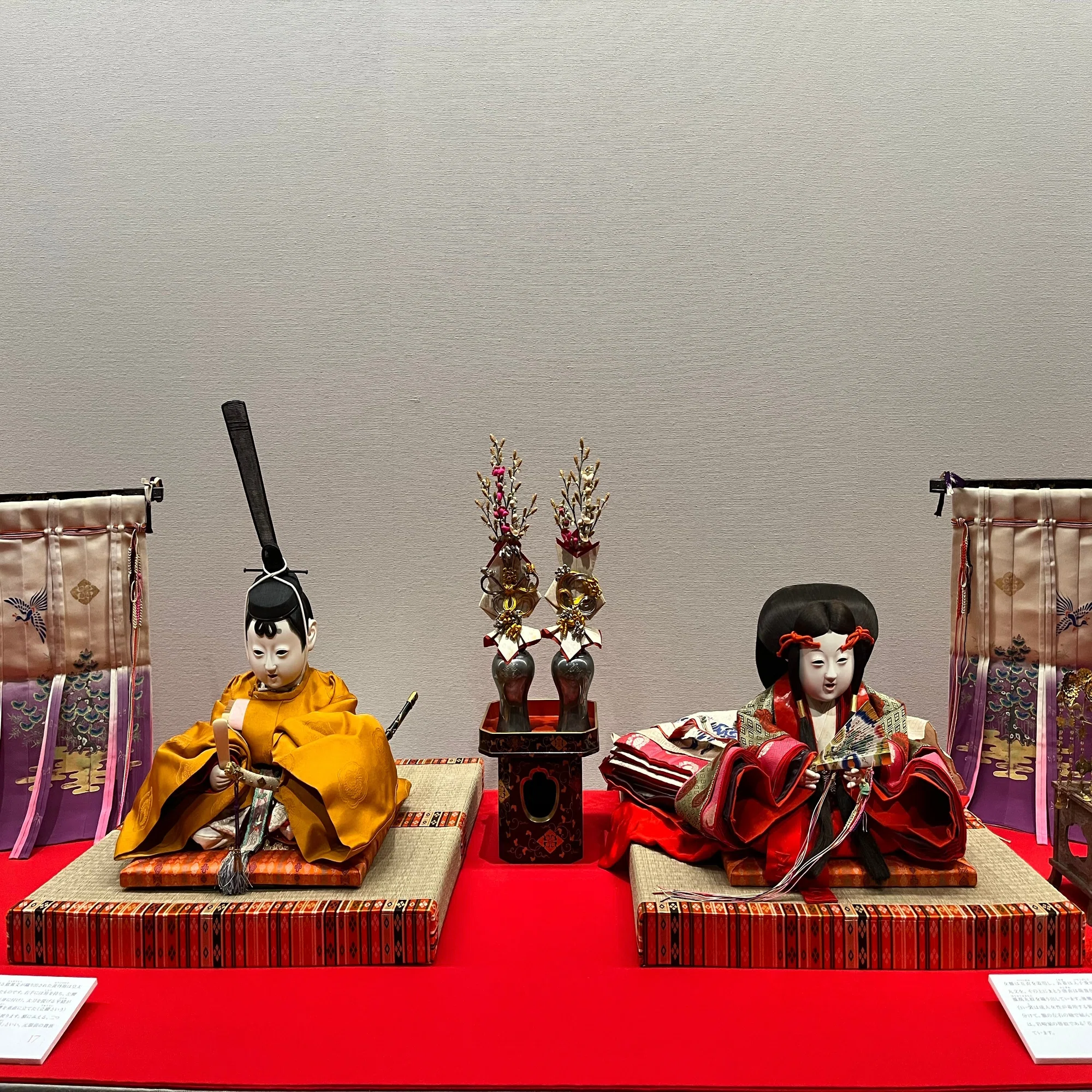 岩崎家と三井家、どちらも御用達。丸平大木人形店のお雛さまを愛でる 