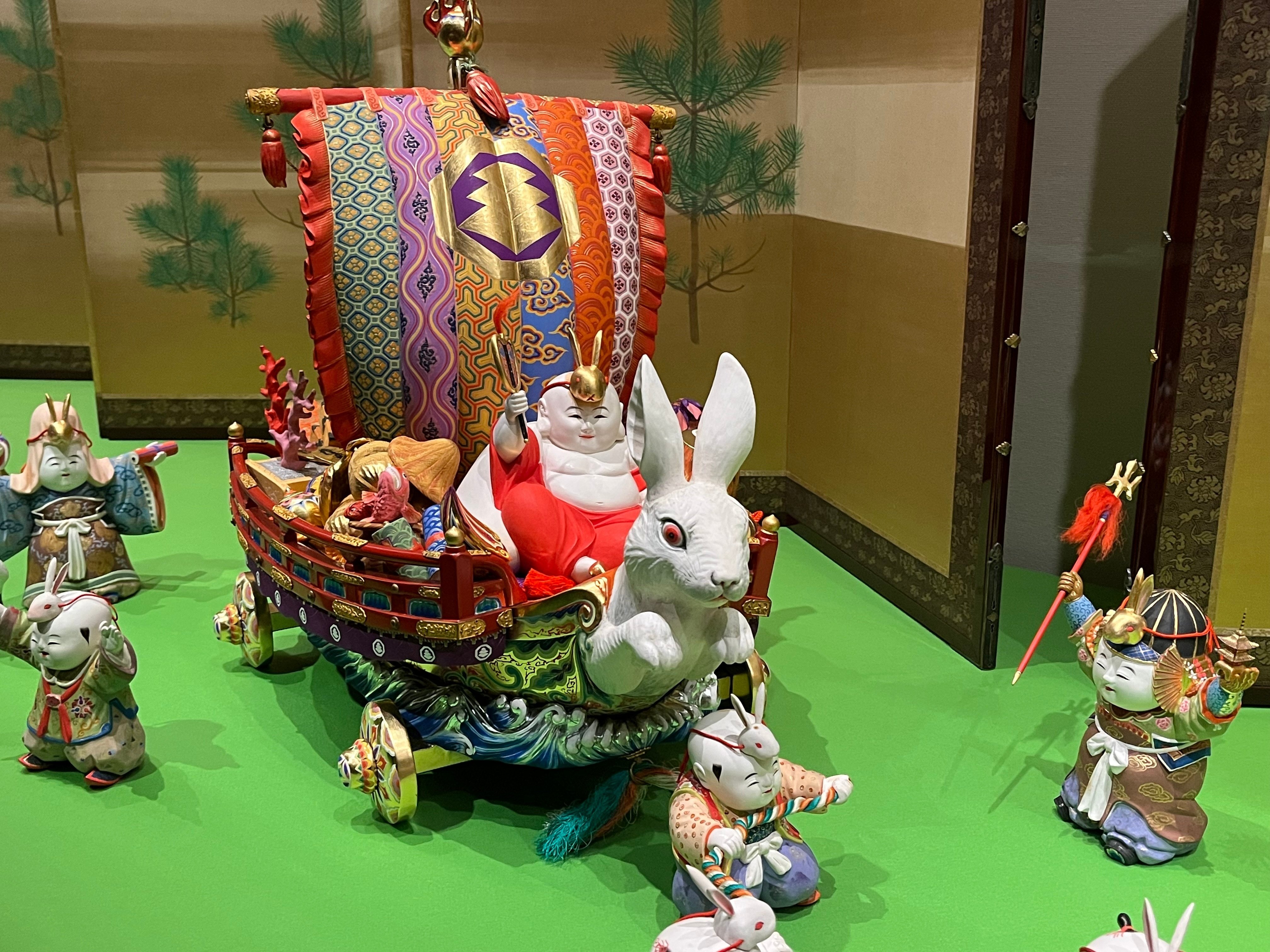 岩崎家と三井家、どちらも御用達。丸平大木人形店のお雛さまを愛でる