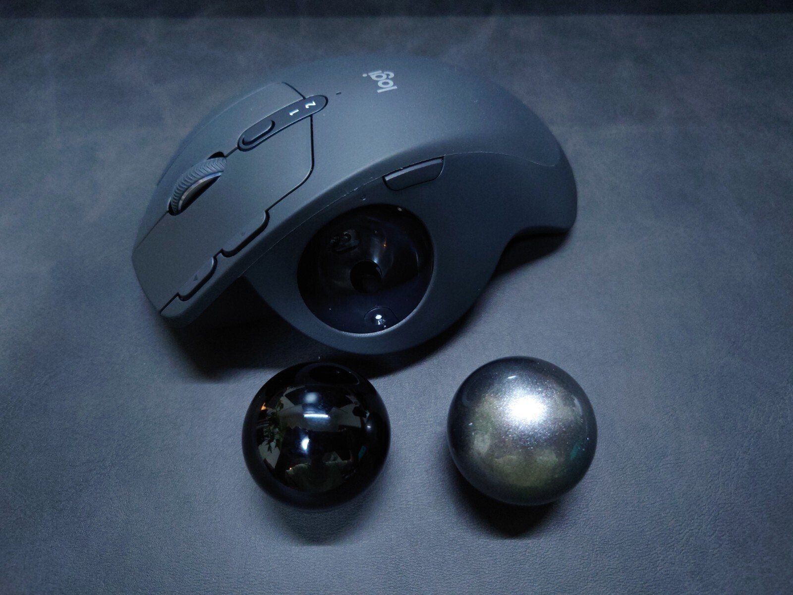 ガジェットレビュー】憧れのトラックボールマウス│ロジクール MX ERGO