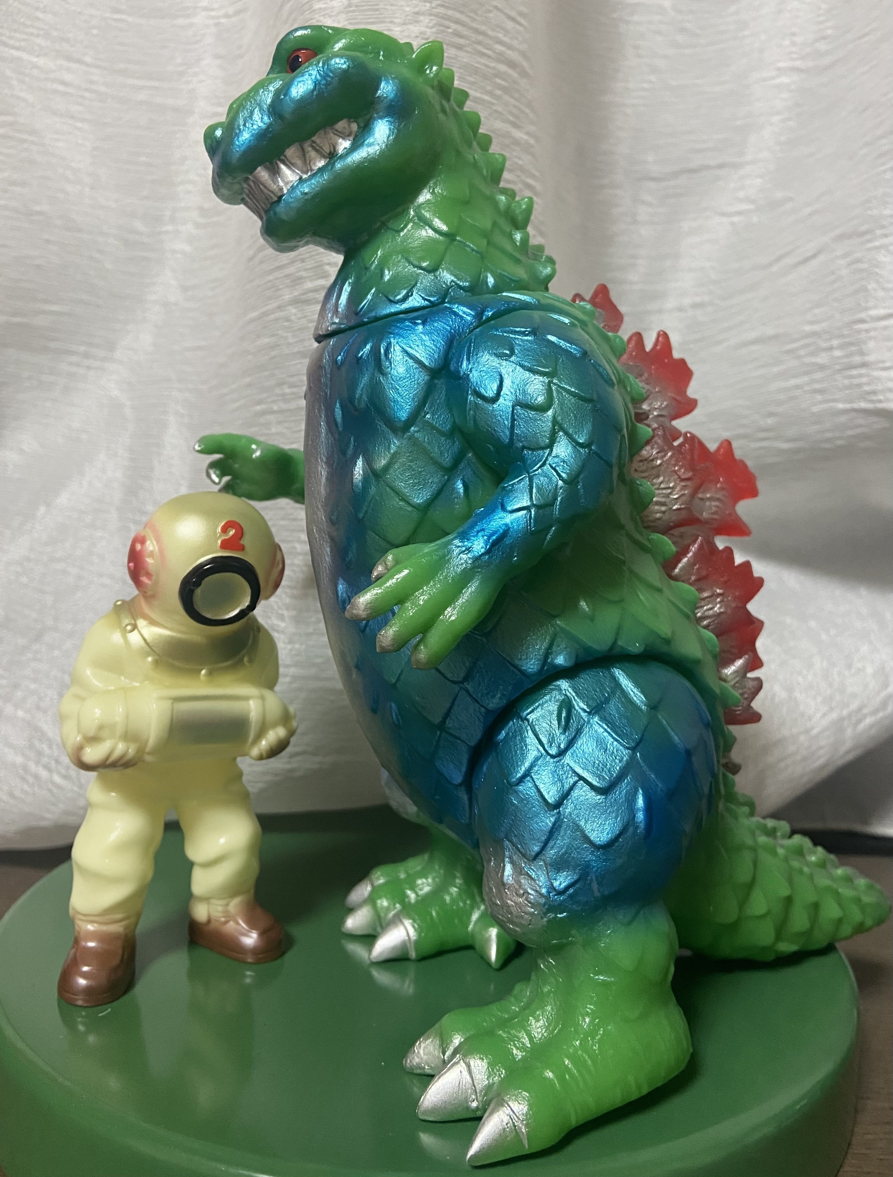 トイグラフ ゴジラ 雛形ゴジラ第1案モデル ソフビ 怪獣 黄緑成型