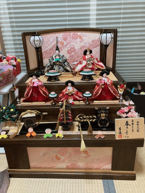 今日はたのしいひなまつり 今日はたのしいひなまつり～♬ | 村山市はやま認定こども園