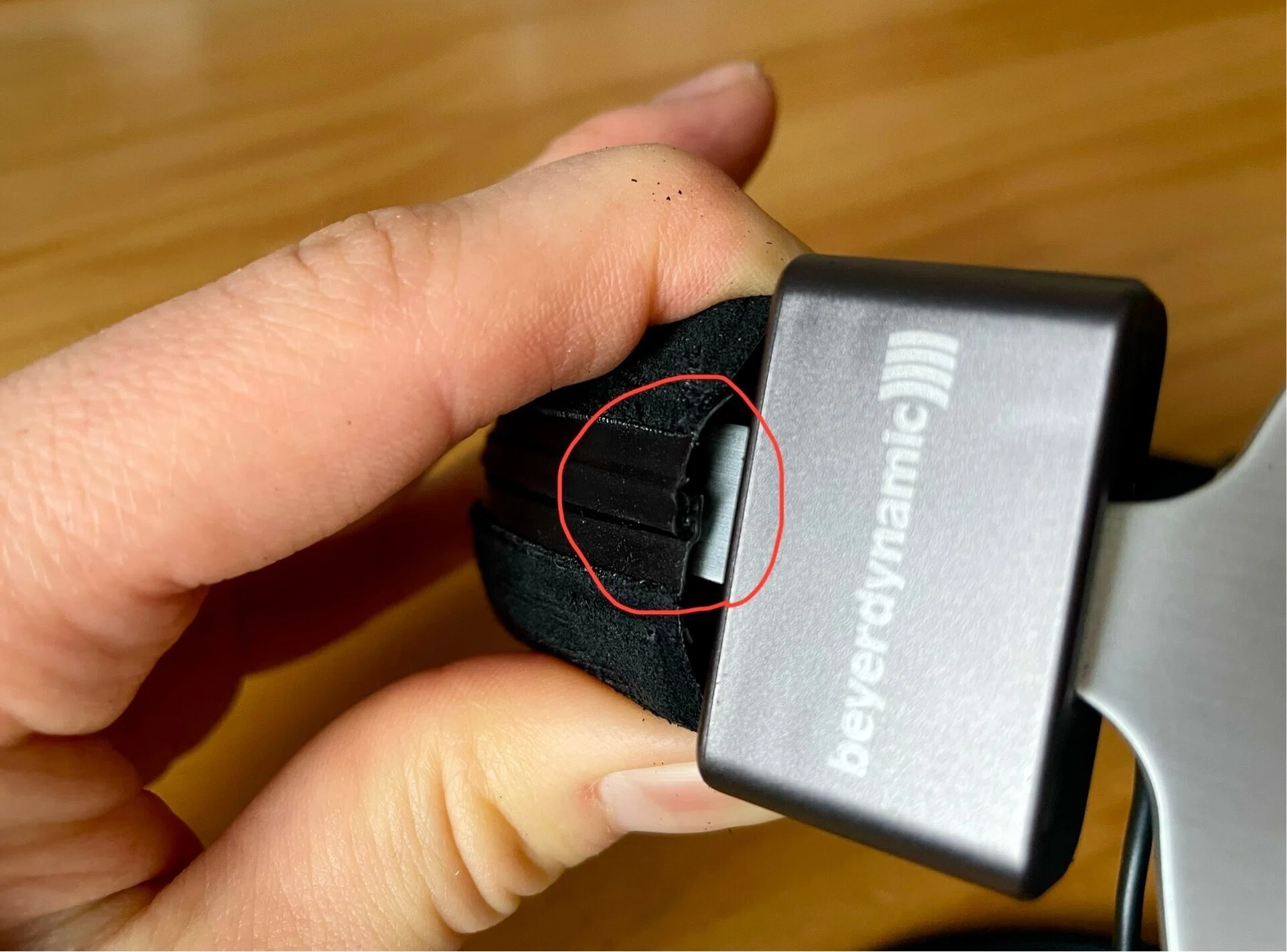 beyerdynamic T90のヘッドバンドを交換した（2024年2月）｜メンテーム