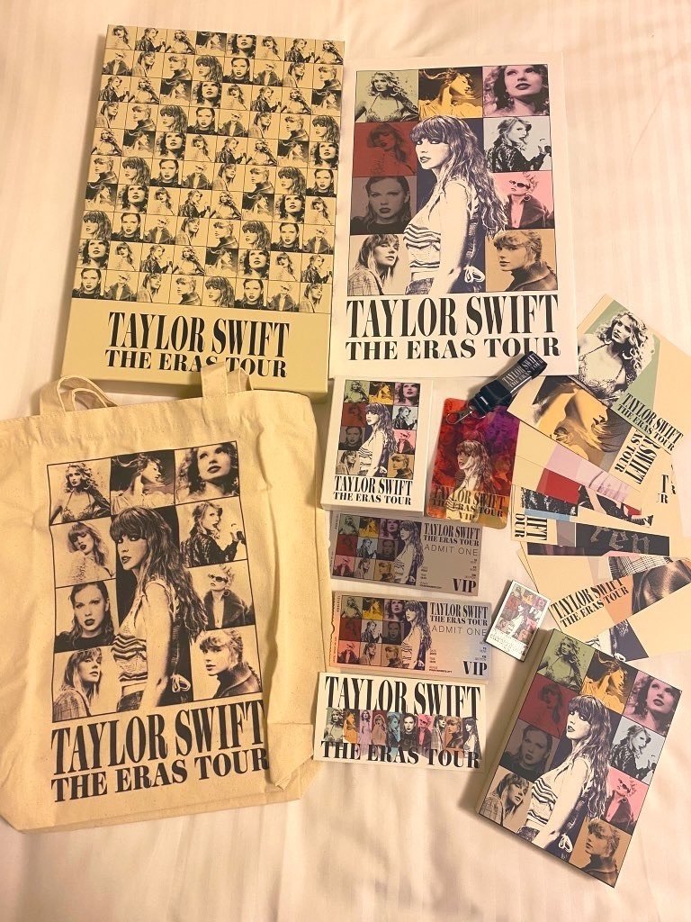 The Eras Tour in Tokyo ｜리사⁷🐰