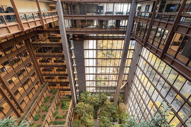 シェアオフィスのある事務所ビル　建築設備士ニ次試験講習会資料 令和4年 建築設備士試験 第二次試験受験講習会 資料（日本未発売