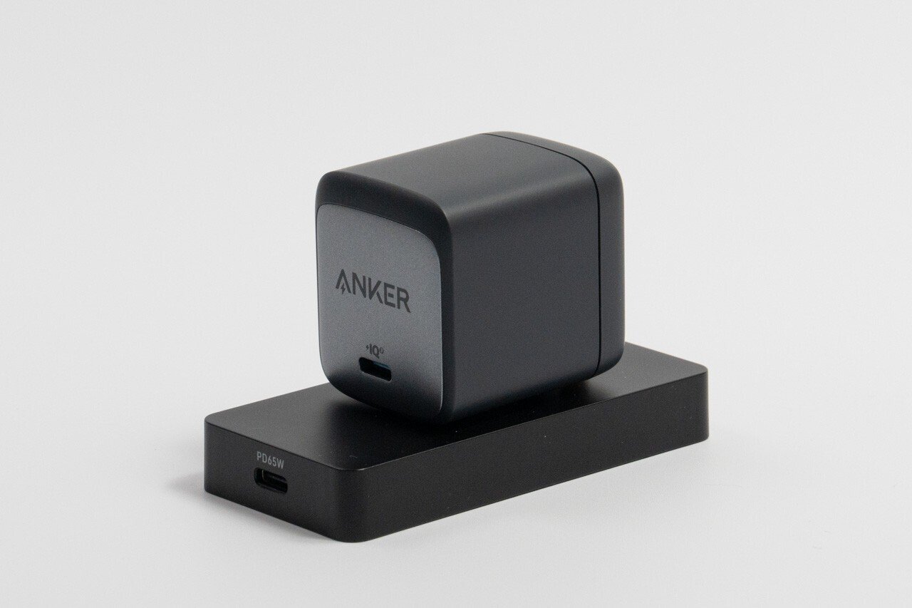 未使用品！ ANKER NANO Ⅱ 65W ブラック グレー 黒 充電器 PD Anker｢Nano II 65W｣は毎日持ち歩きたい小型急速充電器！