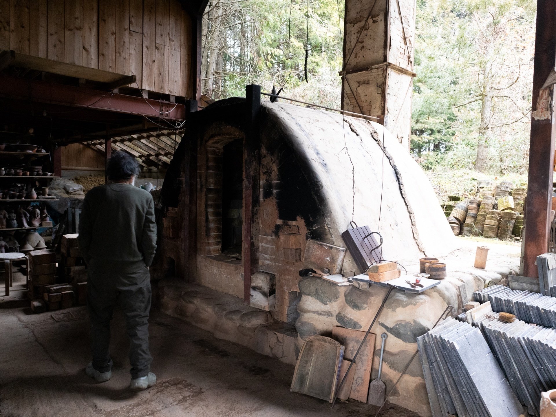 工房探訪記】高野山で見た森岡成好さん、由利子さんの焼き物屋