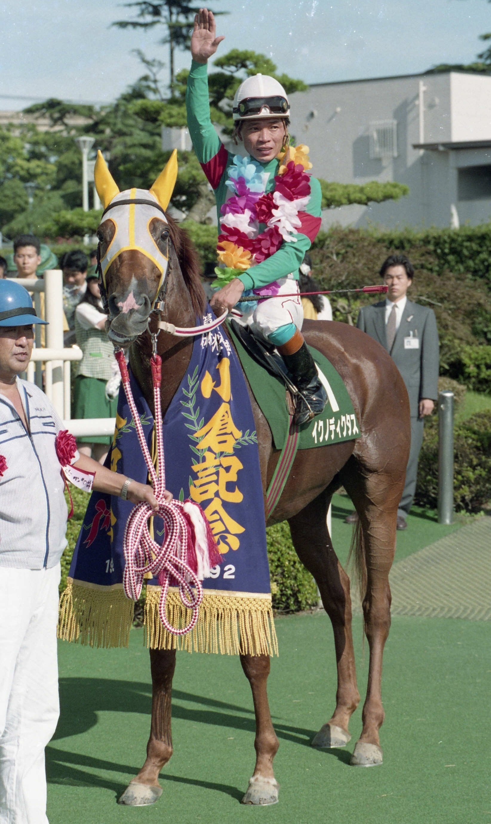 ついに実装！「ウマ娘」のメガネ美人！イクノディクタスを「東スポ」で
