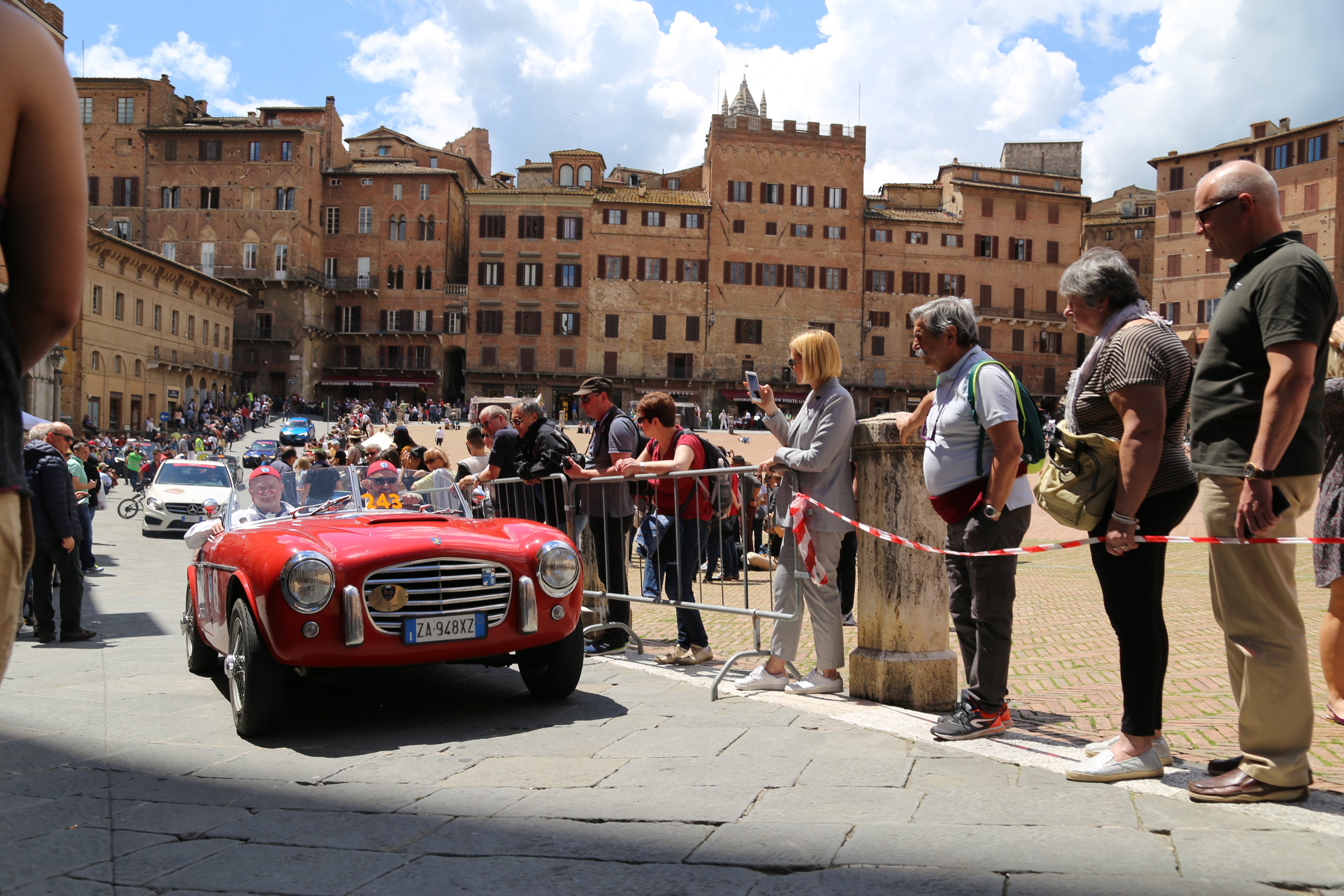 ⭐️緊急値下げ⭐️ Mille Miglia 1987 洋書 写真集 ミッレミリア 1000 MIGLIA ポスター 1993 : ミニマルヤマ - 通販 - Yahoo