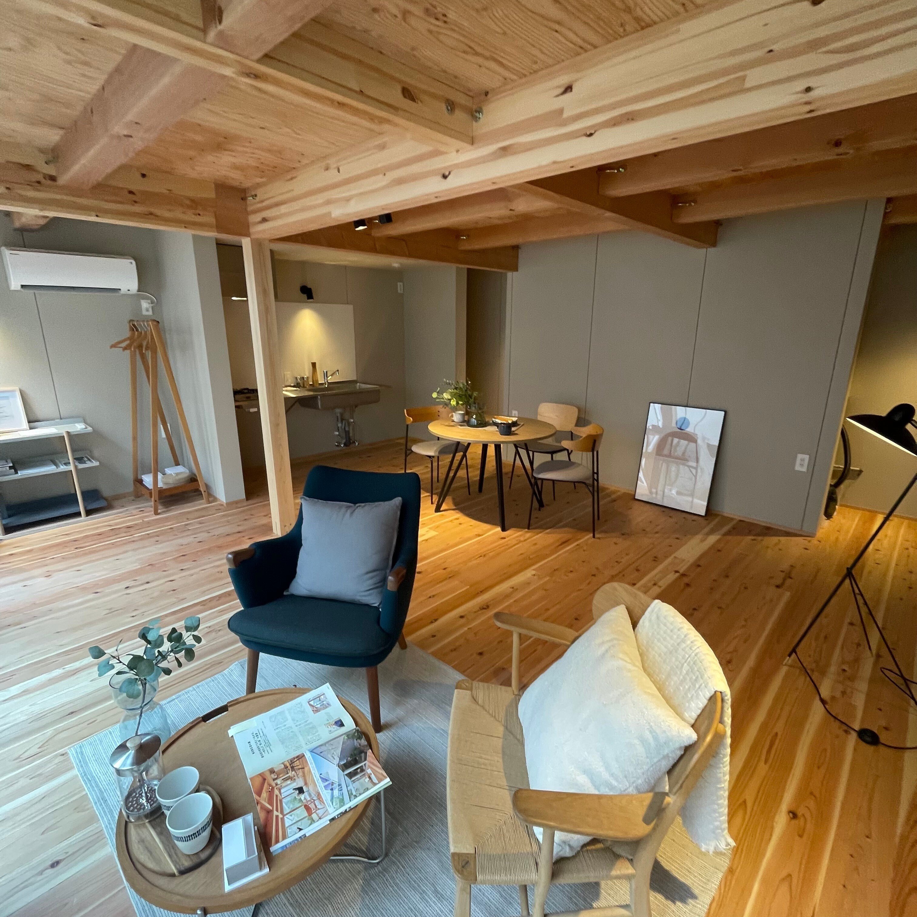 謎物件を大調査！】この謎の箱、、、中にとってもヤバい物件入ってまし