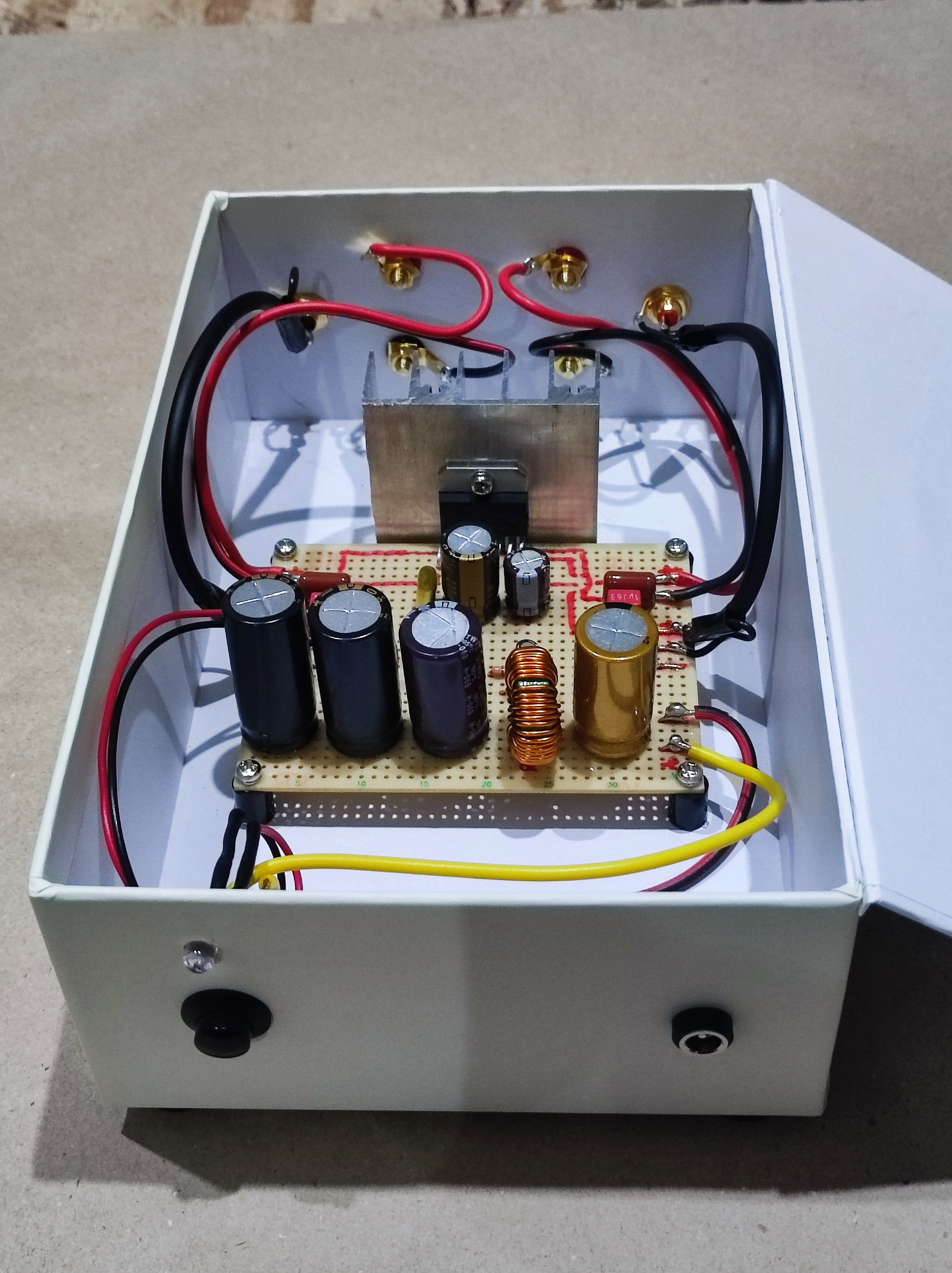 Low Cost but HighEnd Sound Systemの構築~その3 パワーアンプ Low Cost but HighEnd Sound Systemの構築~その3 パワーアンプ