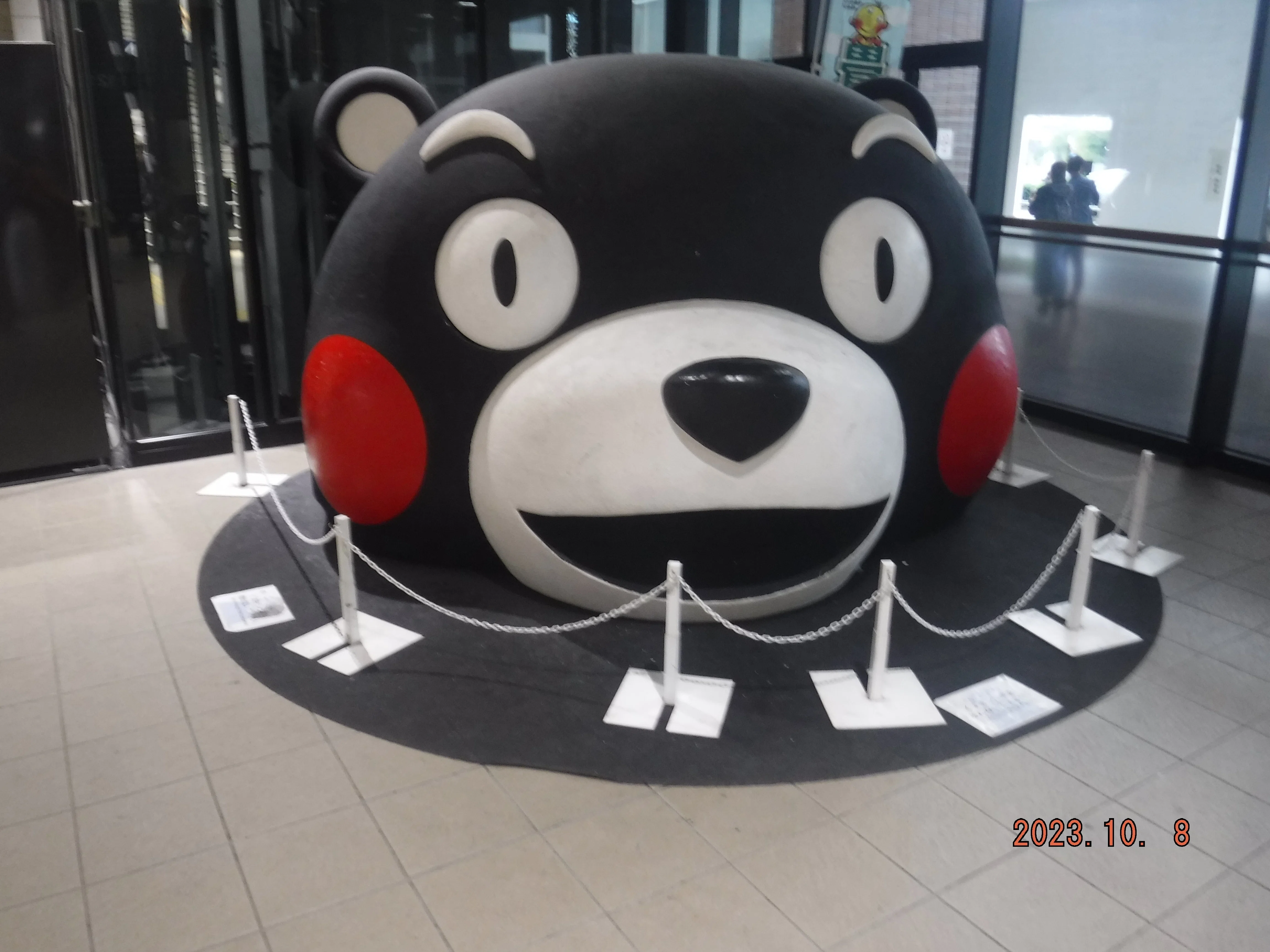 JR熊本駅 巨大なくまモン｜toyotaboxy