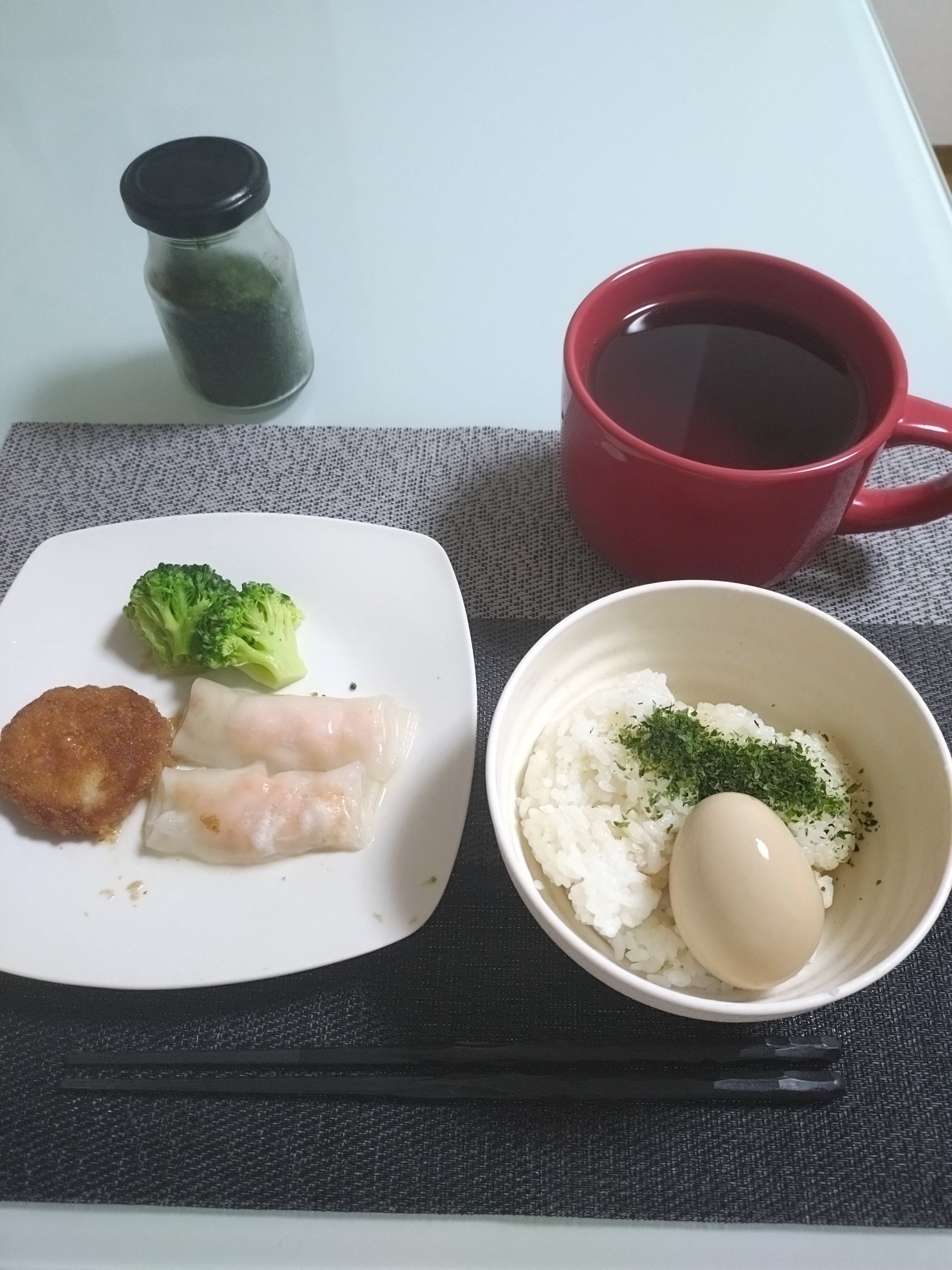 何も作りたくない日の夜ごはん｜よ～こ