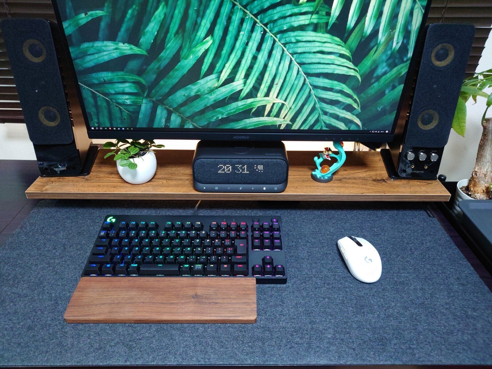 GROVEMADE デスクシェルフ(カラー:Matte Black)