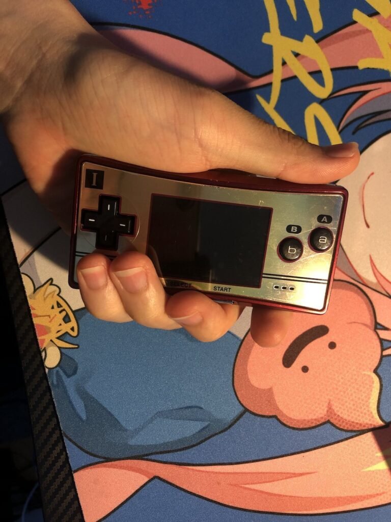 レトロゲーム)ゲームボーイミクロ[ファミコンカラー]を買いました