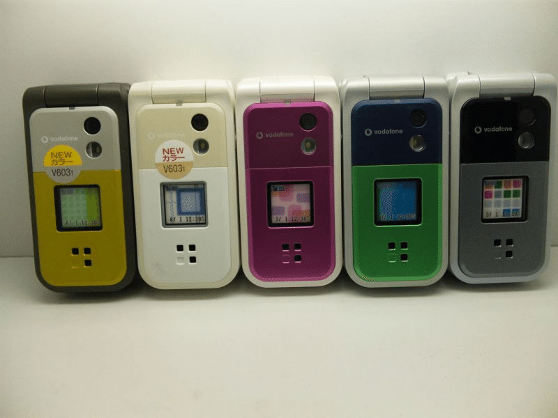 Vodafone V603T 緑/青 折りたたみ式 Vodafone V603T 緑/青 折りたたみ式 - メルカリ