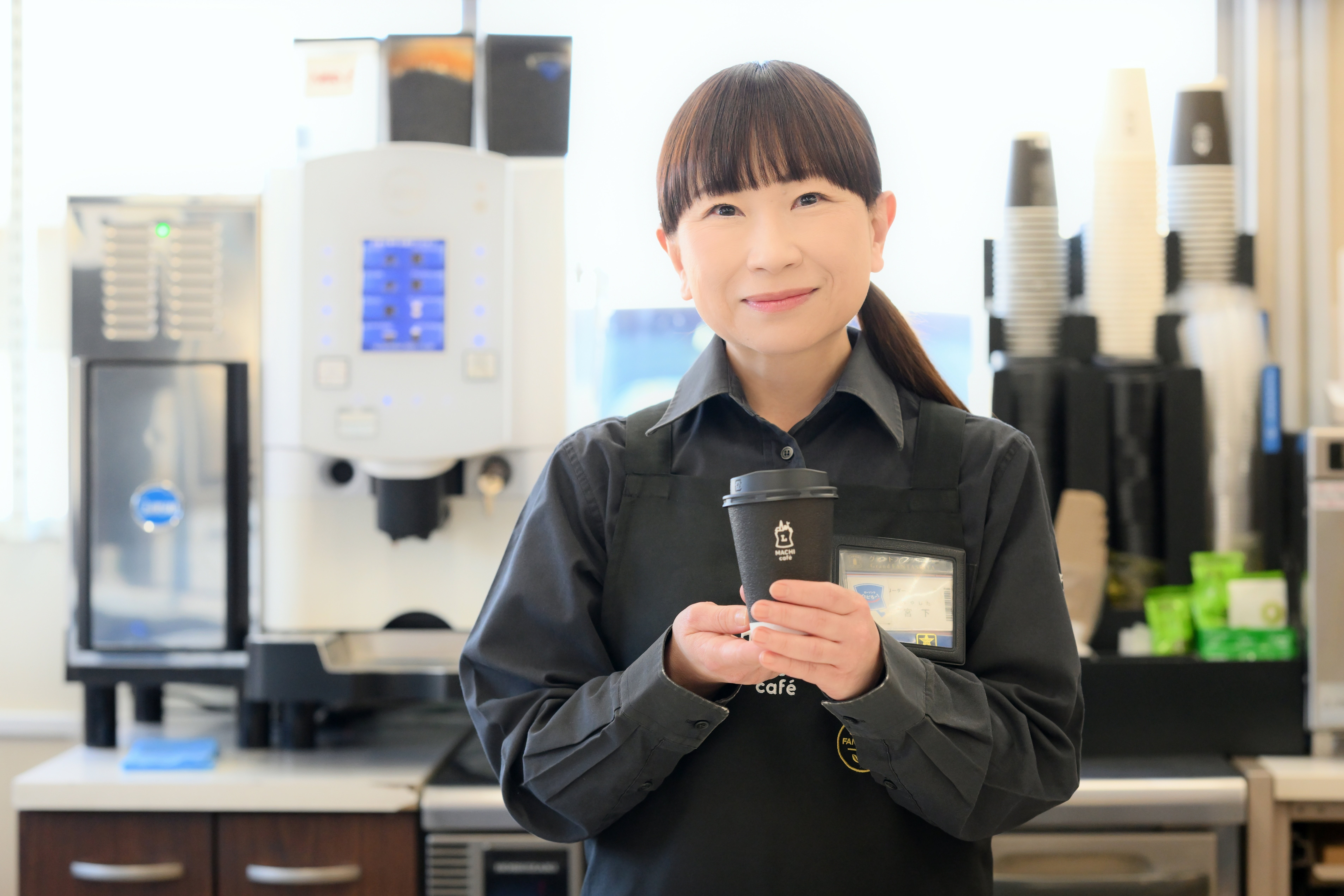 勤続23年、地元・観光、すべてのお客様に安心できる接客を ｜ローソン