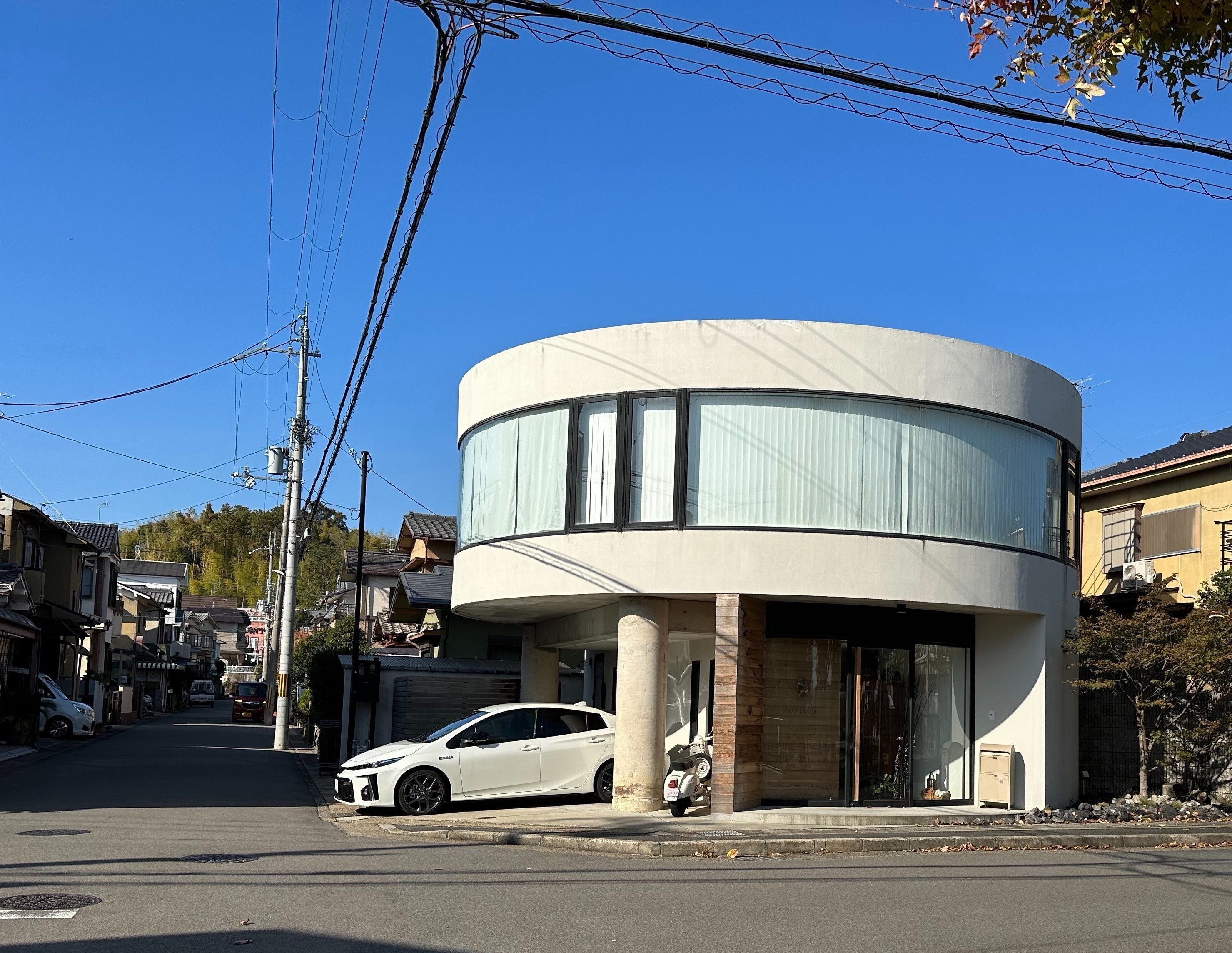 建物の形にこめられた意図を楽しんで｜sanchi