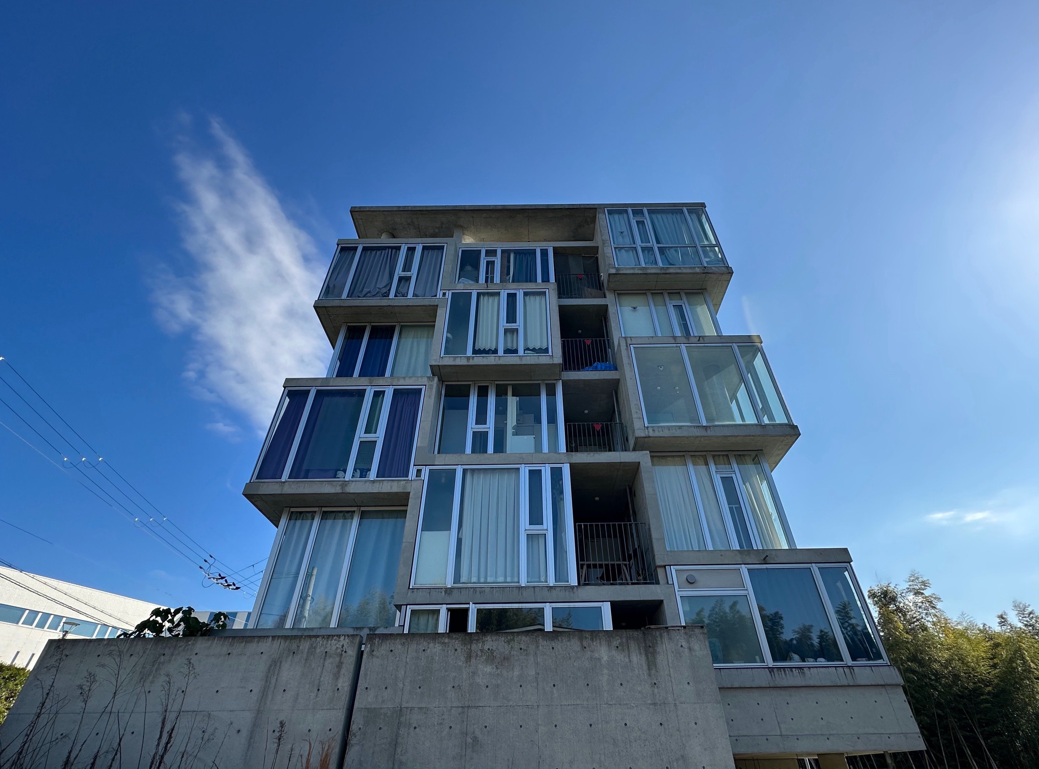 建物の形にこめられた意図を楽しんで｜sanchi