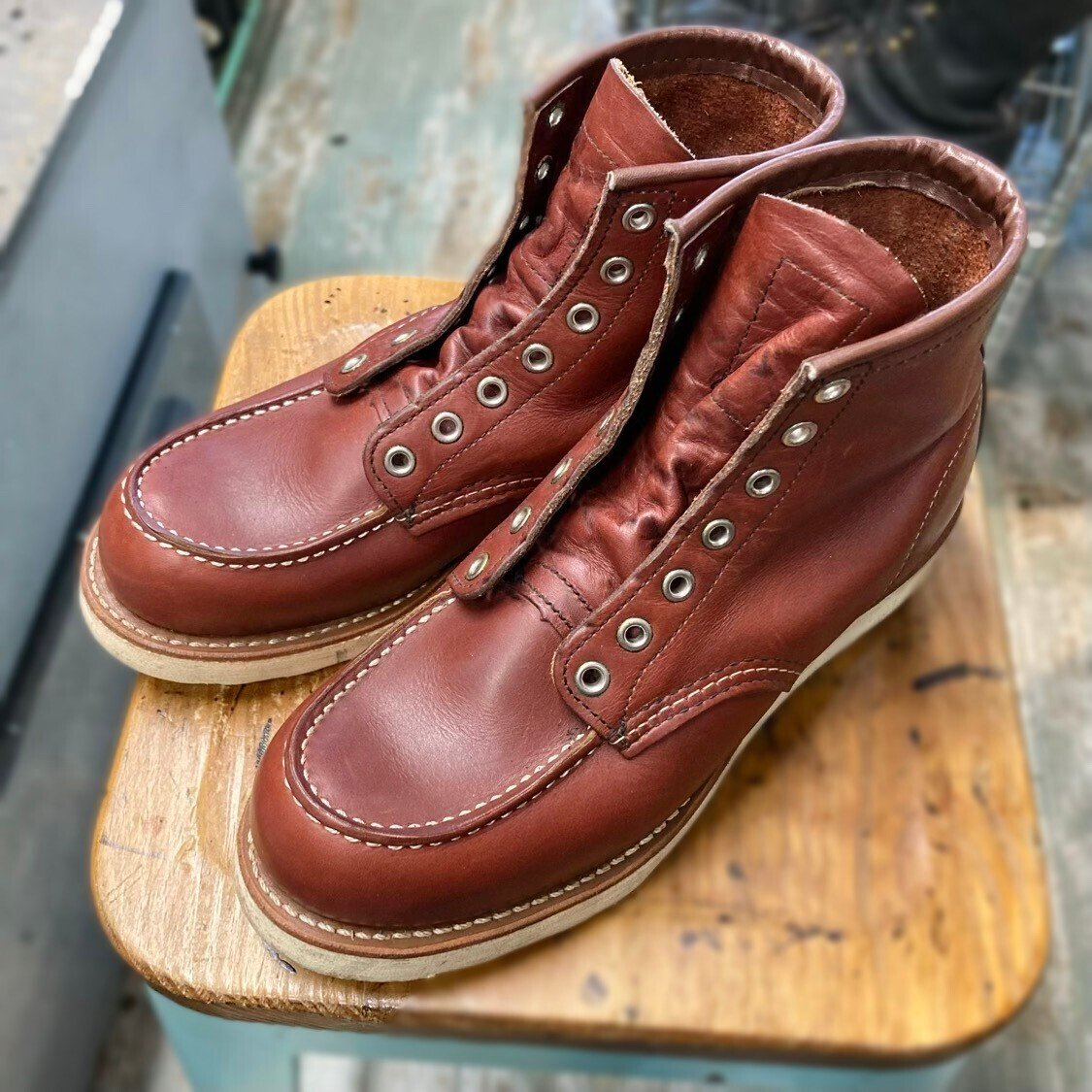 ソールカスタム他】Red Wing #9106リソールとフック交換｜CREA Repair  