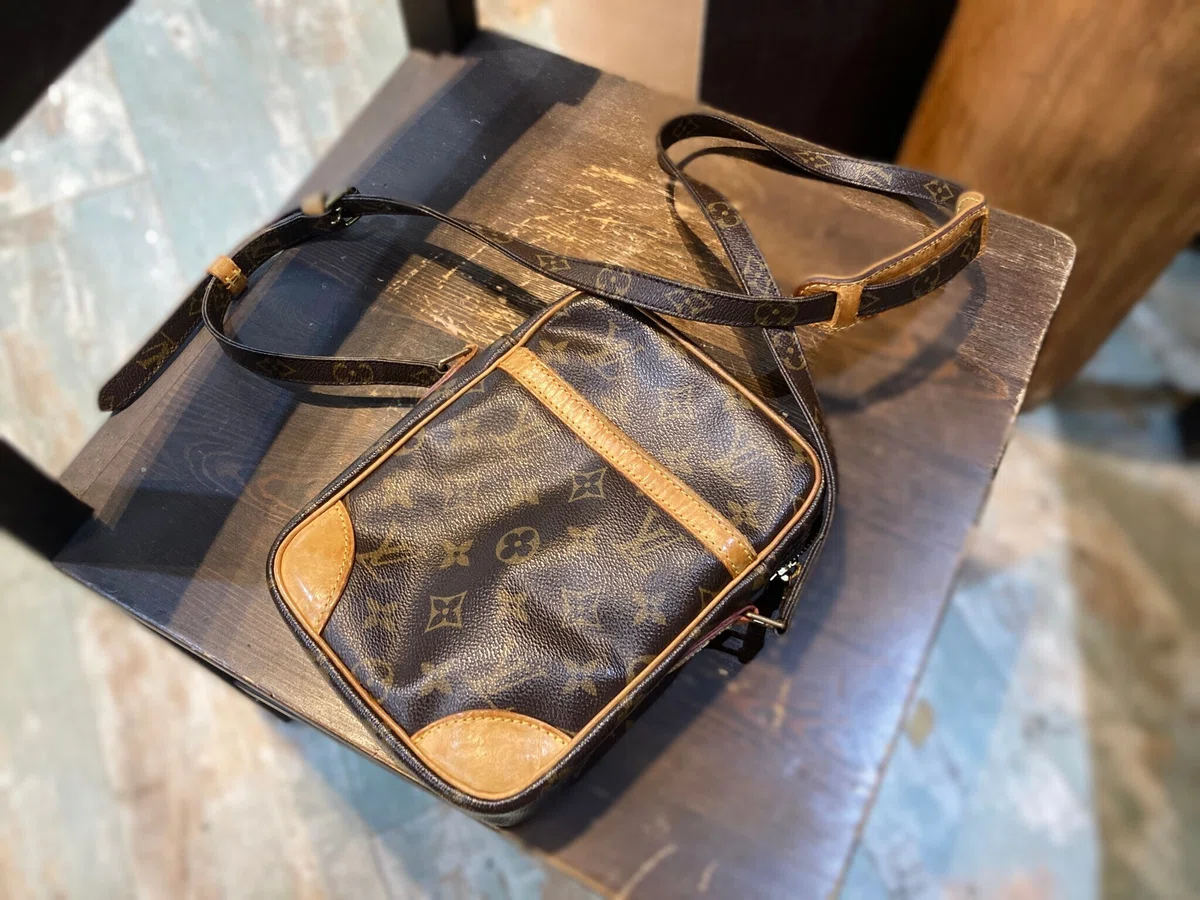 TODS 仕掛け シューズ袋 ルイヴィトン