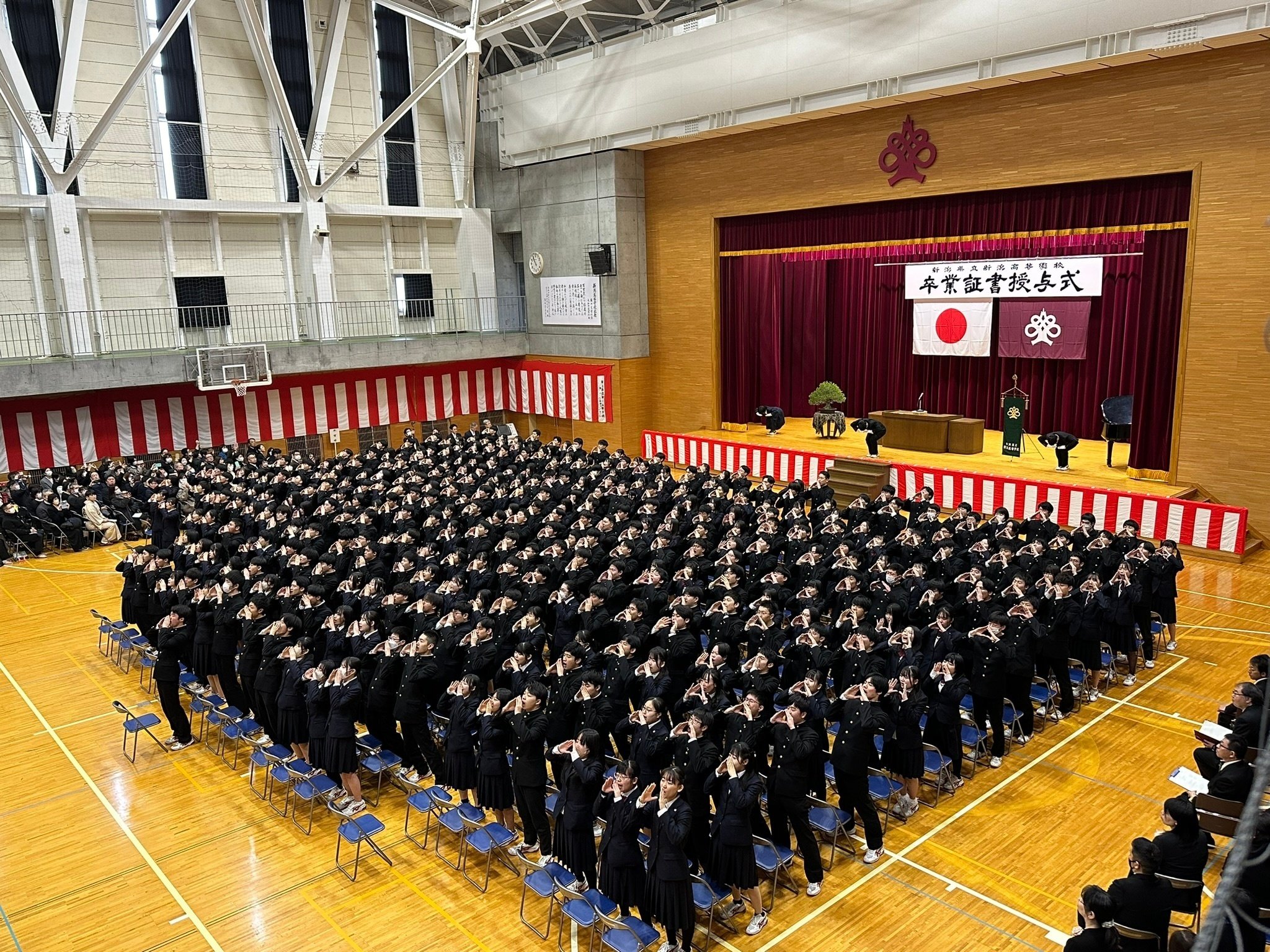 第76回卒業証書授与式｜新潟県立新潟高等学校