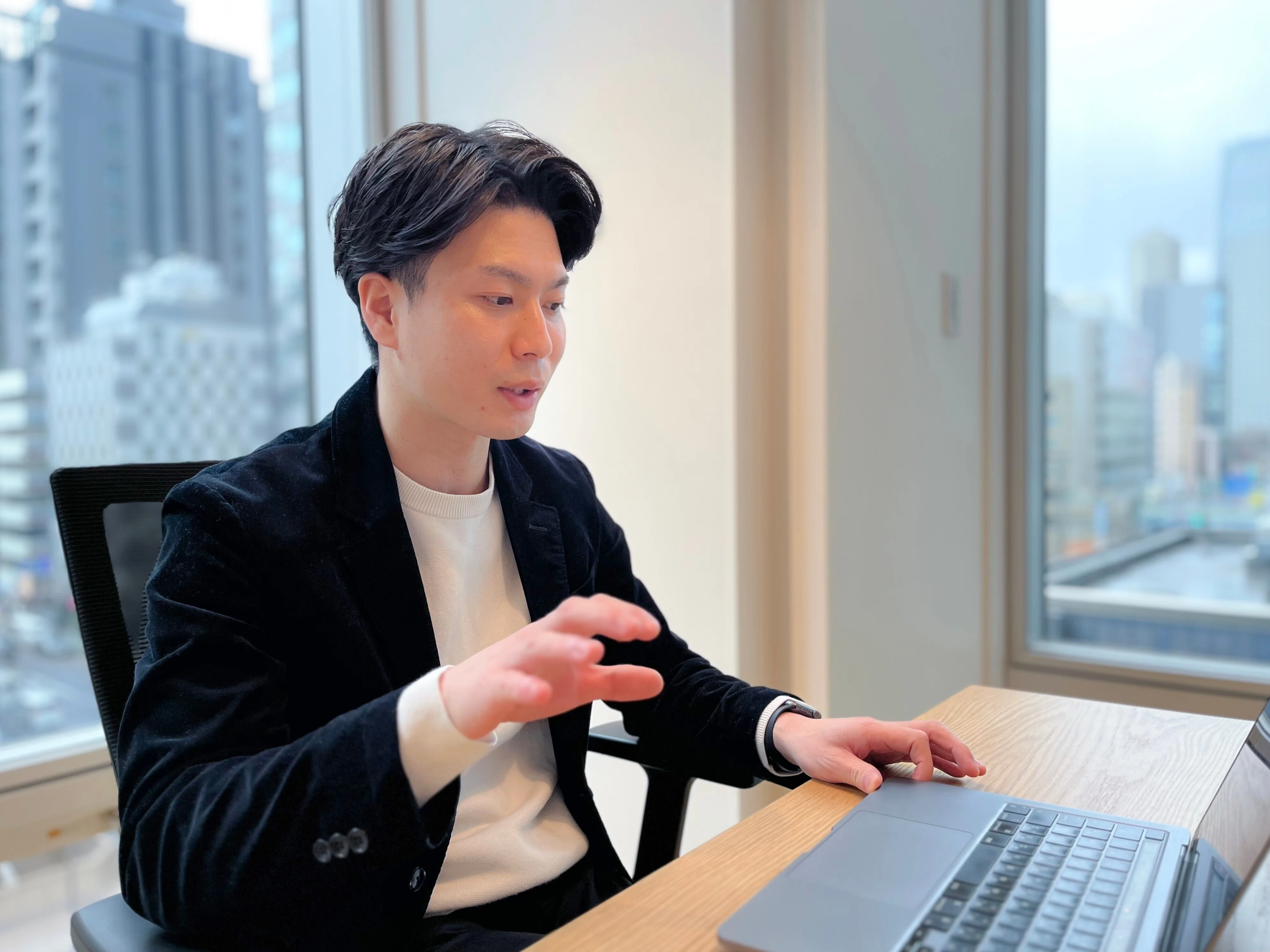 キャリアの「不完全燃焼」に出会った26歳丨消防士→大手ベンチャー企業