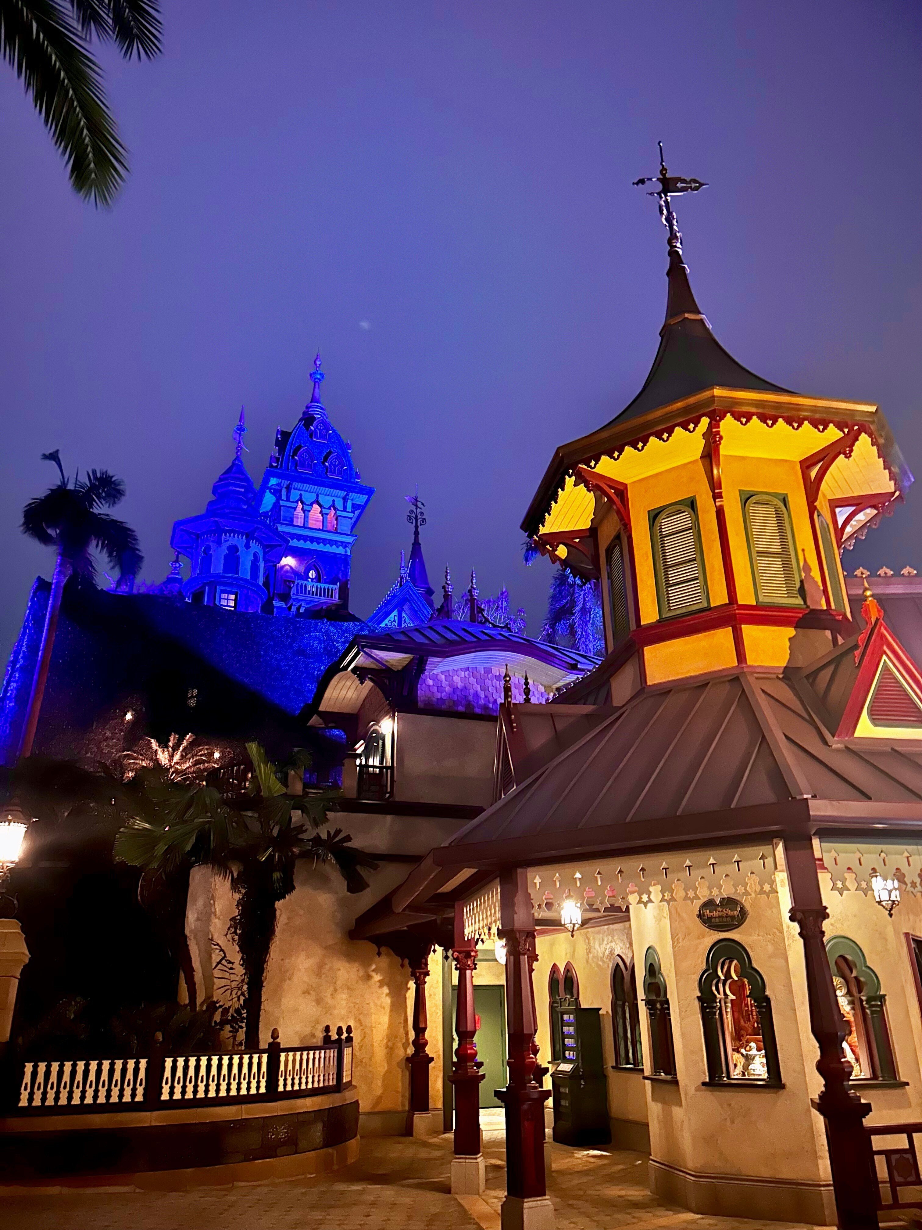 グランドオープン香港ディズニーランド 香港]ディズニーランド①【開園前、アトラクション】｜りんご