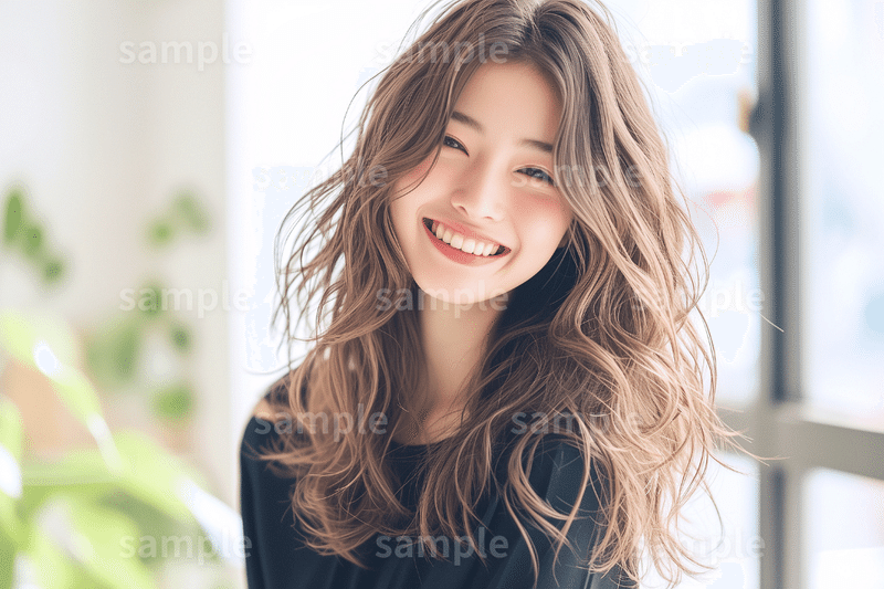 「笑顔の美しい女性」フリー素材3枚セット｜ヘアカラー・ヘアスタイル・美容広告・カットモデルのイメージ画像に