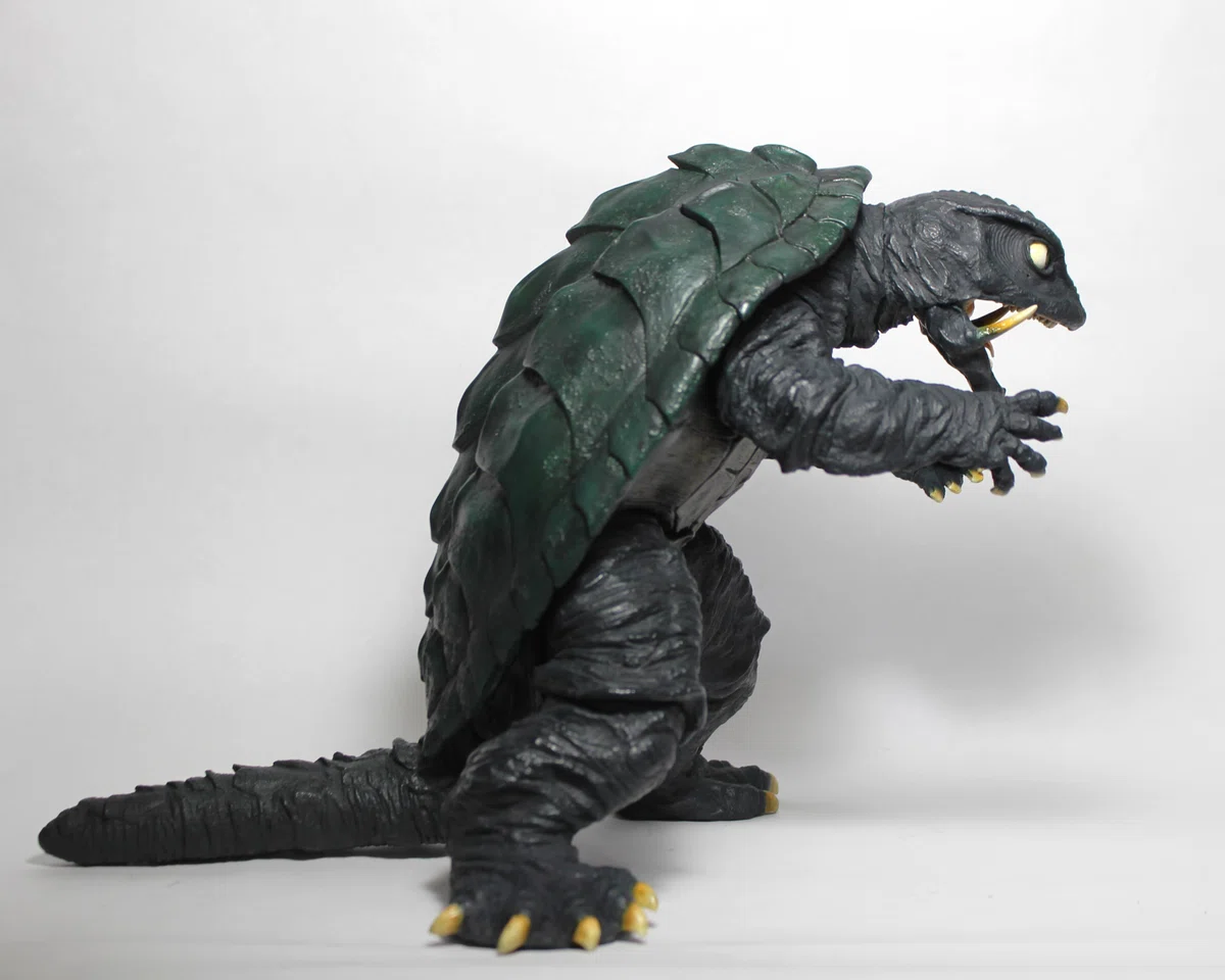 すごいガメラのソフビ ファルシオンガメラの制作記録｜アシム