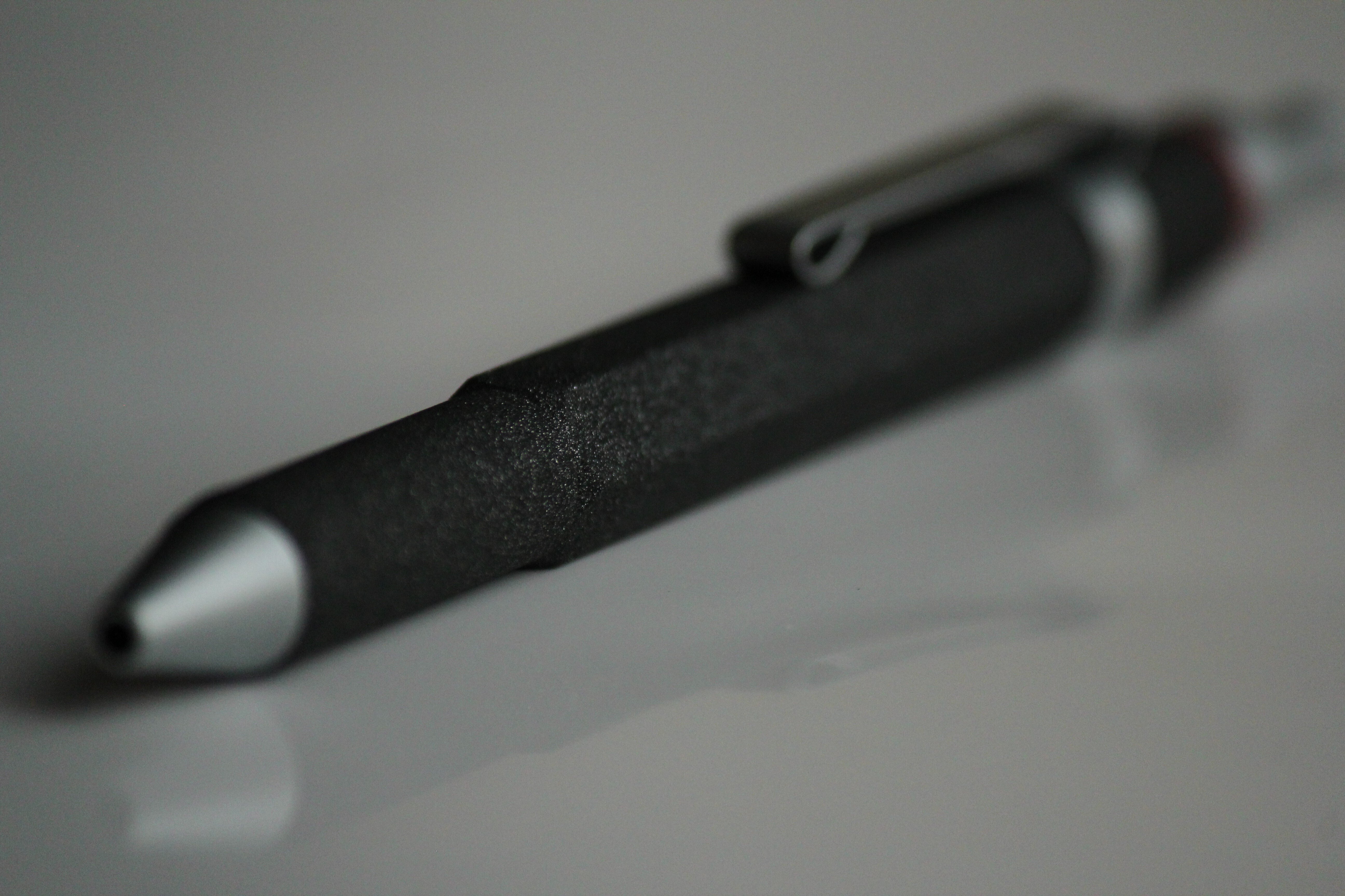 rotring ニュートン LAVA|Graphic. rotring ニュートン LAVA|Graphic.