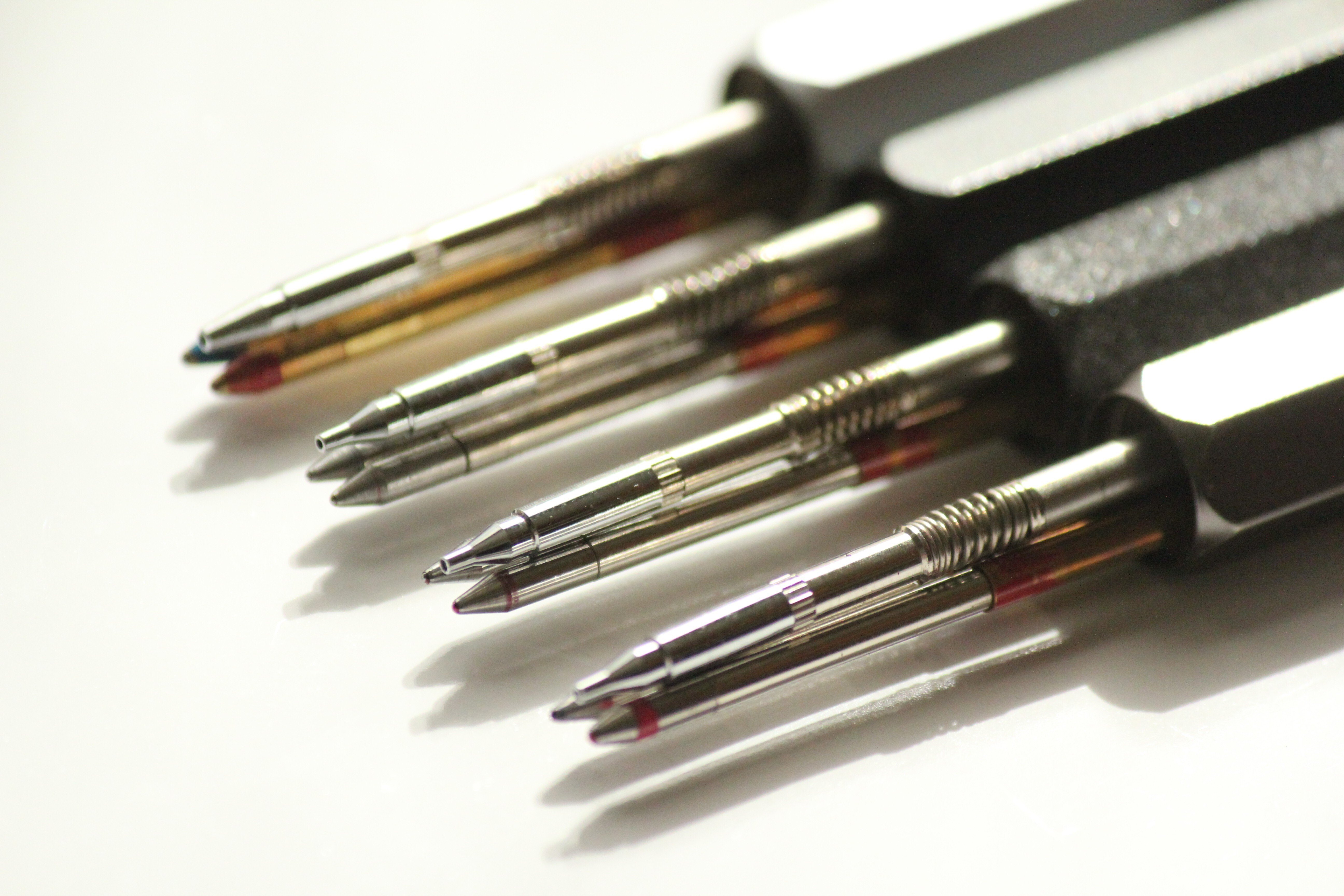 ロットリング　ニュートン　lava トリオペン rotring ニュートン LAVA｜Graphic.