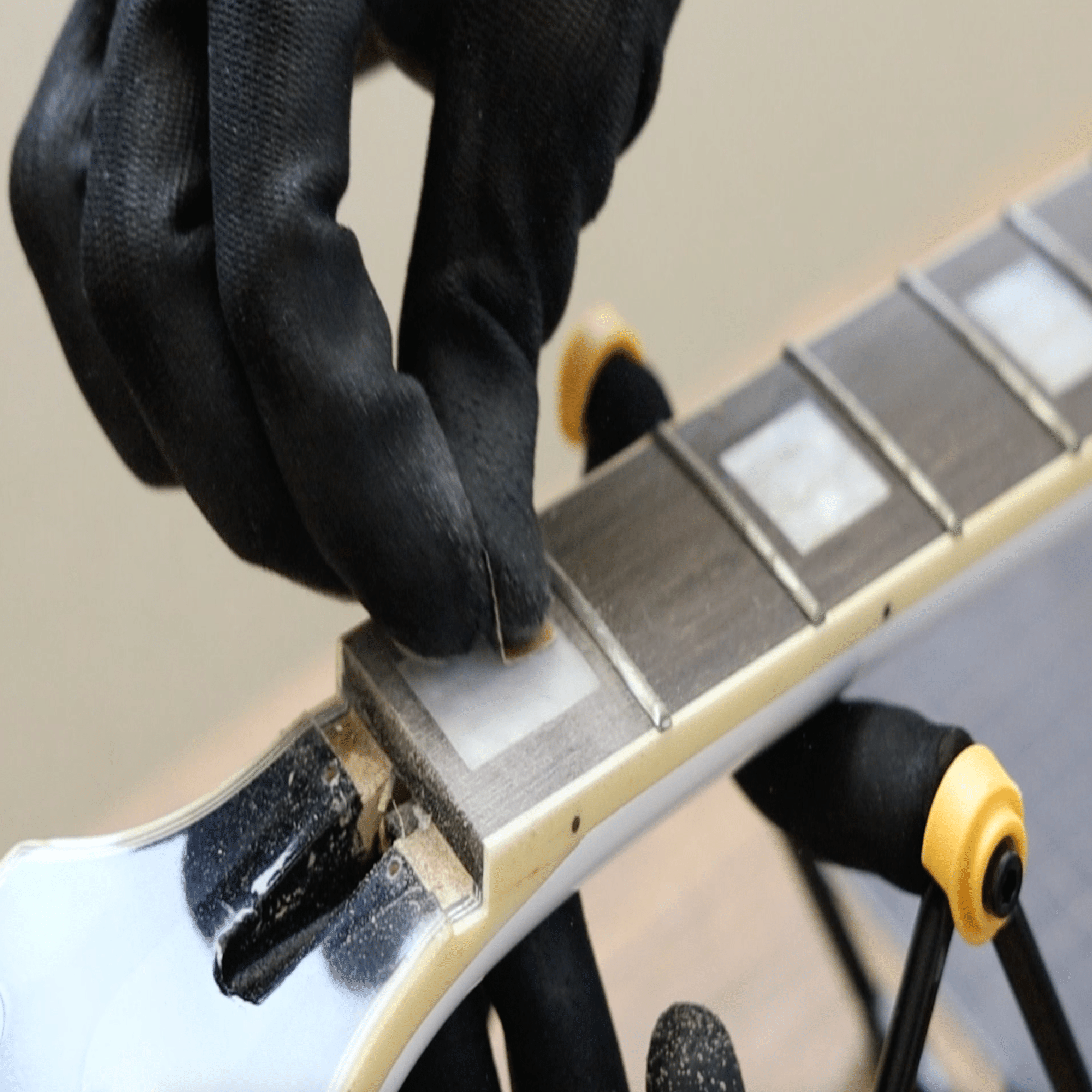 PLAYTECH レスポールタイプのクリーニング｜Croquetteギター機材研究