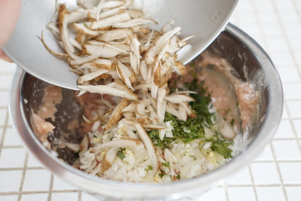 [KOZ Recipe] New Burdock Root Chicken Tsukune｜KOZLIFE