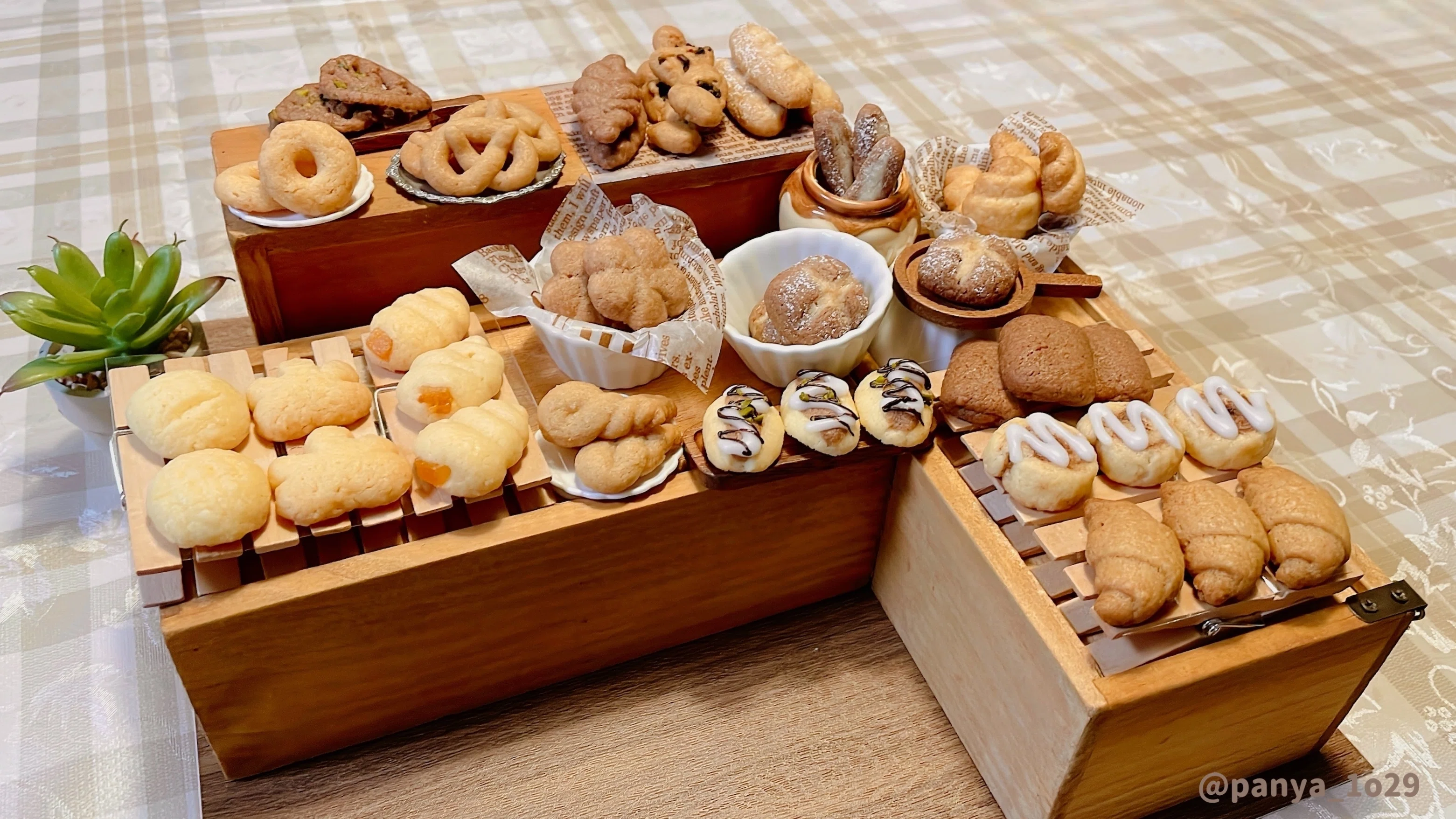 食べられるミニチュア🥖沢山のパンが焼き上がりました！｜朝が弱いパン屋