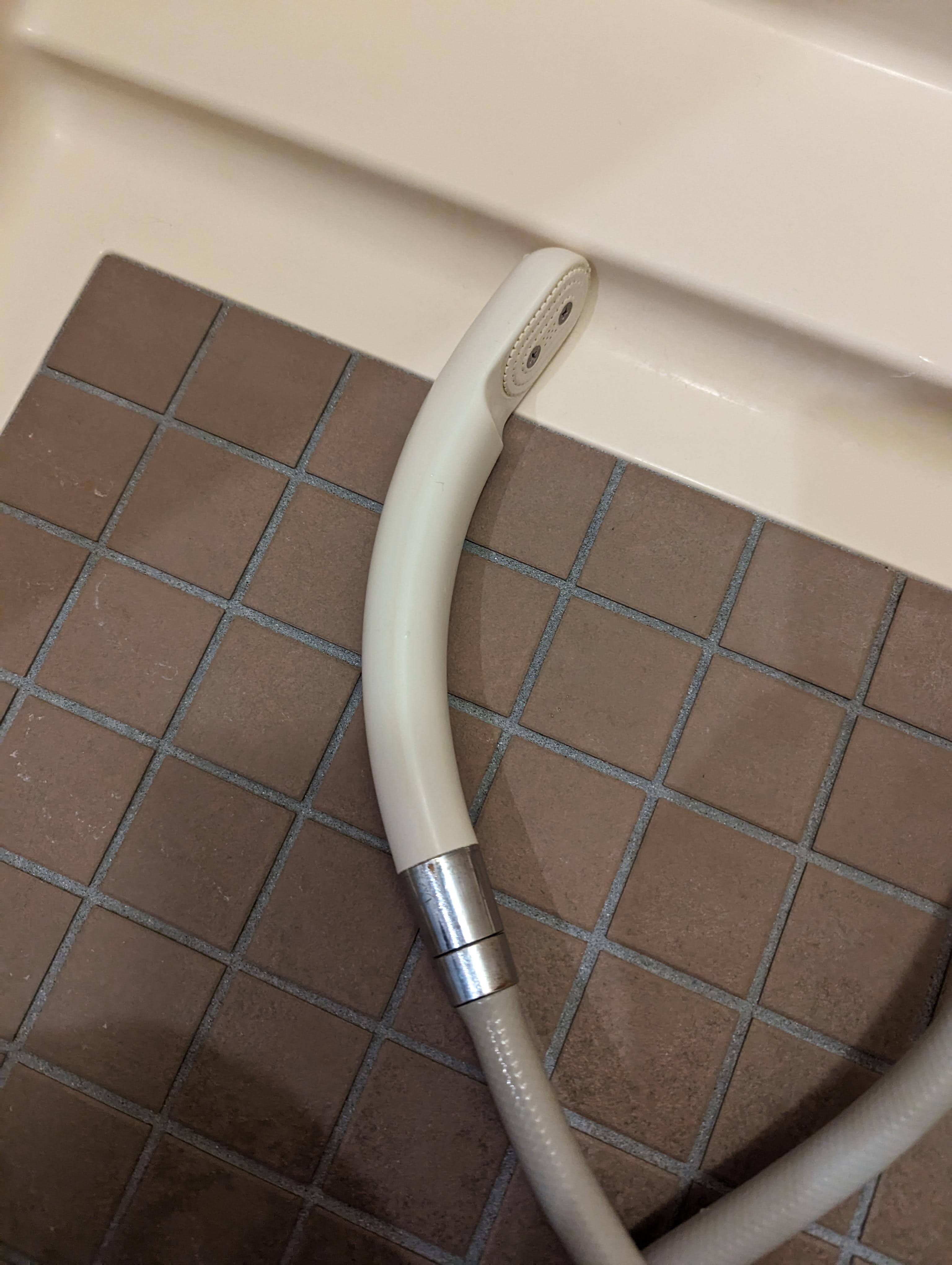 ReFa シャワーホースと取り付け部品 リファシャワーホース - ReFa SHOWER HOSE | 商品情報 | ReFa