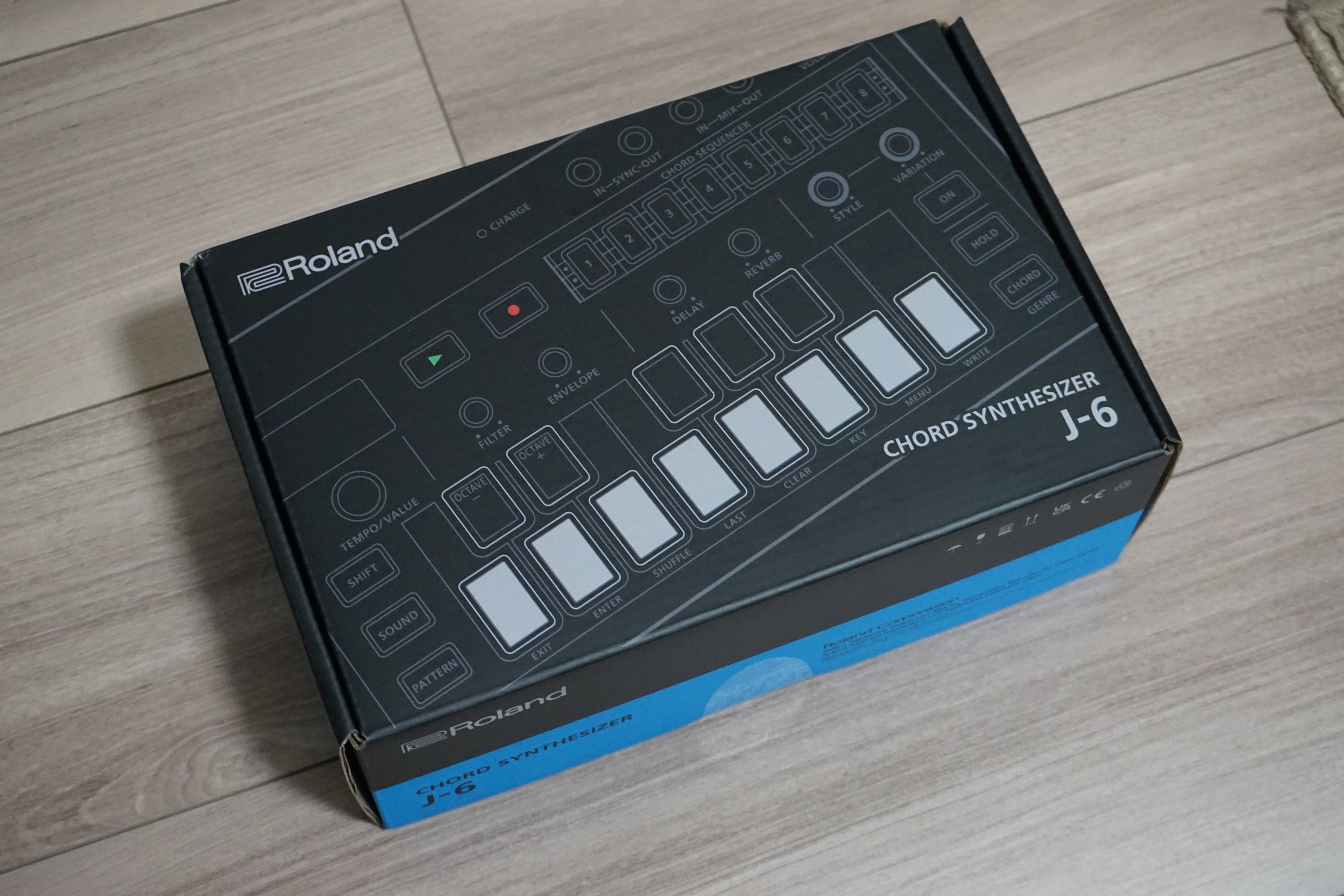 Roland J-6】「オールインワンじゃない」から欲しいガジェットの Roland J-6】「オールインワンじゃない」から欲しいガジェットの