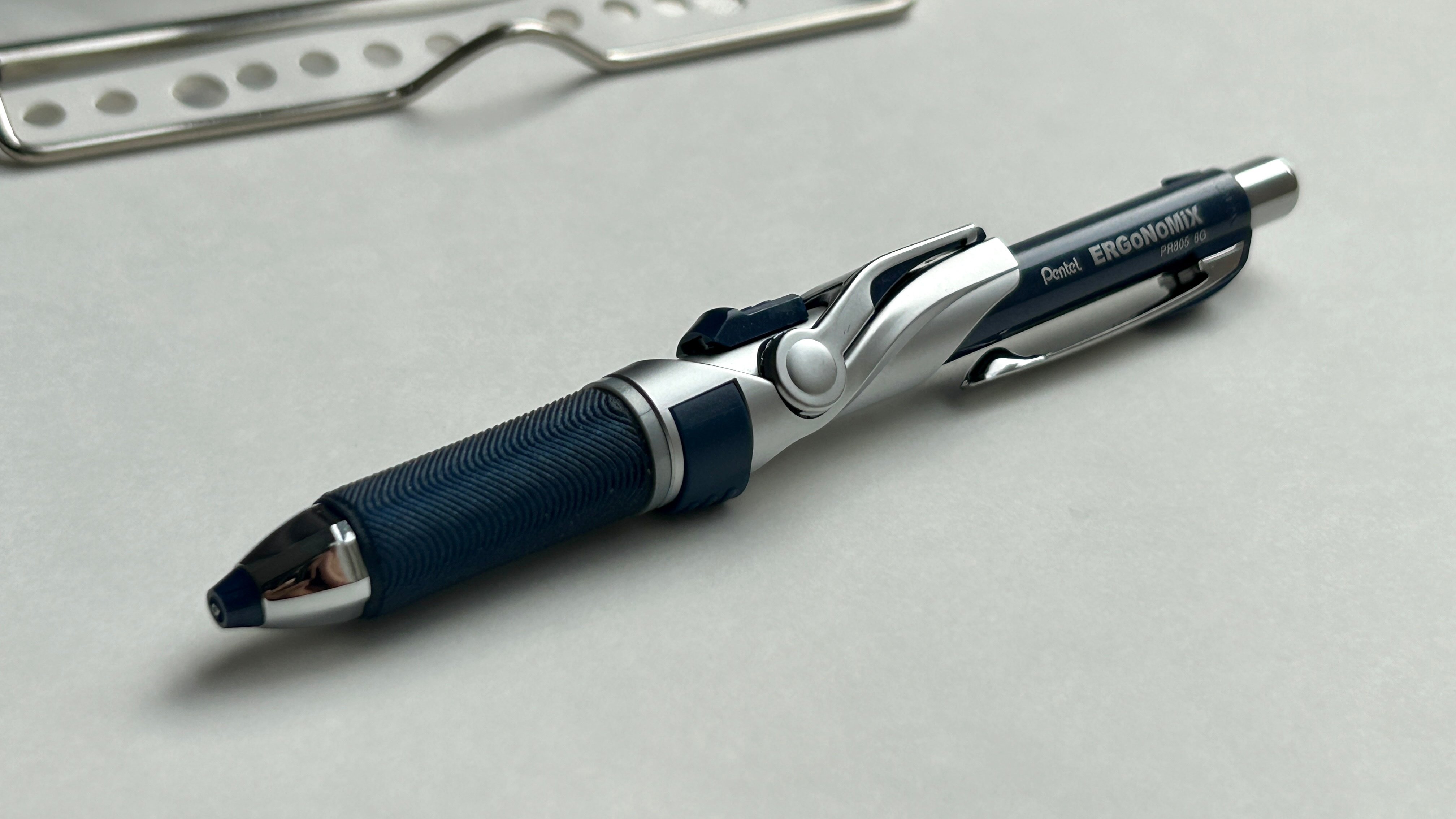 新品 限定 ぺんてる エルゴノミックス ウィンググリップ ブラック