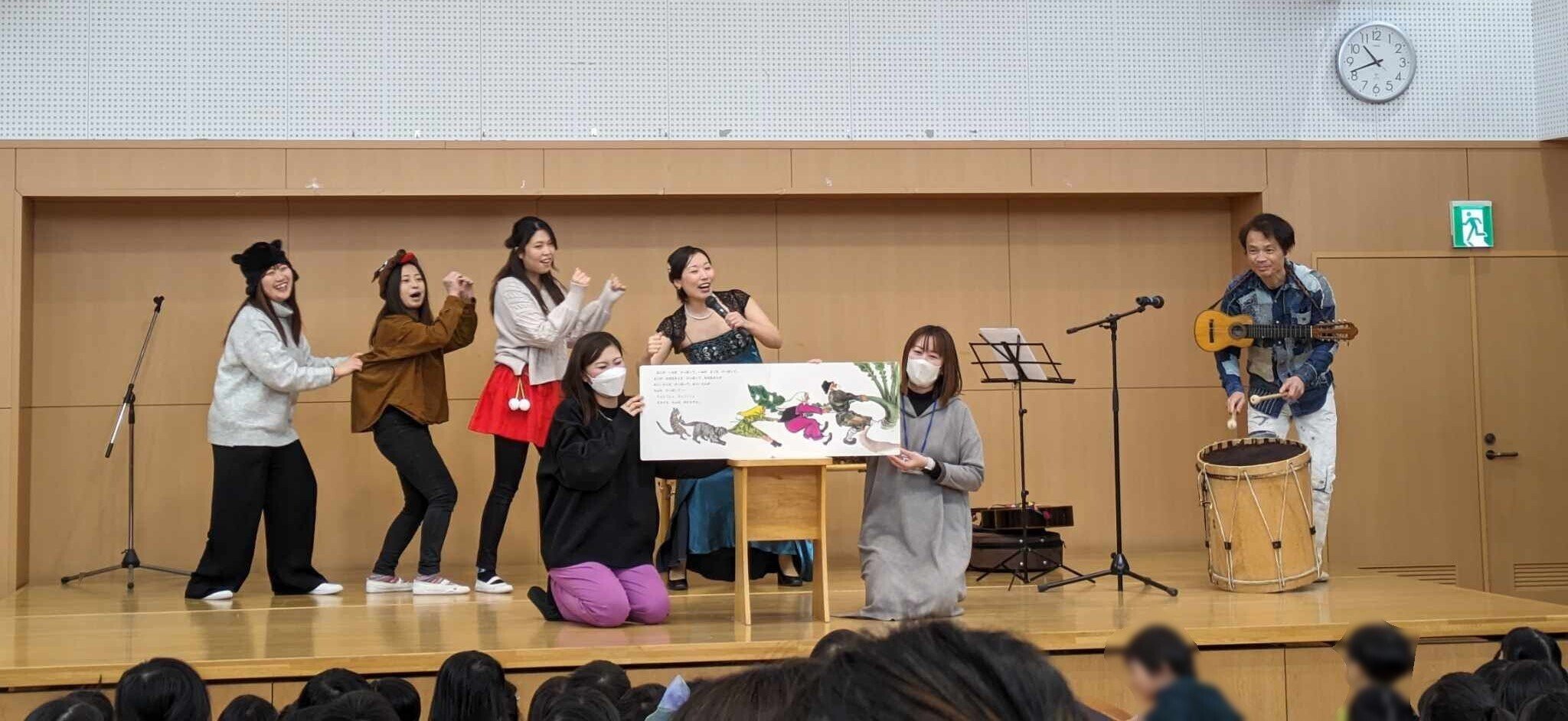 幼稚園での演奏♪|根深夏