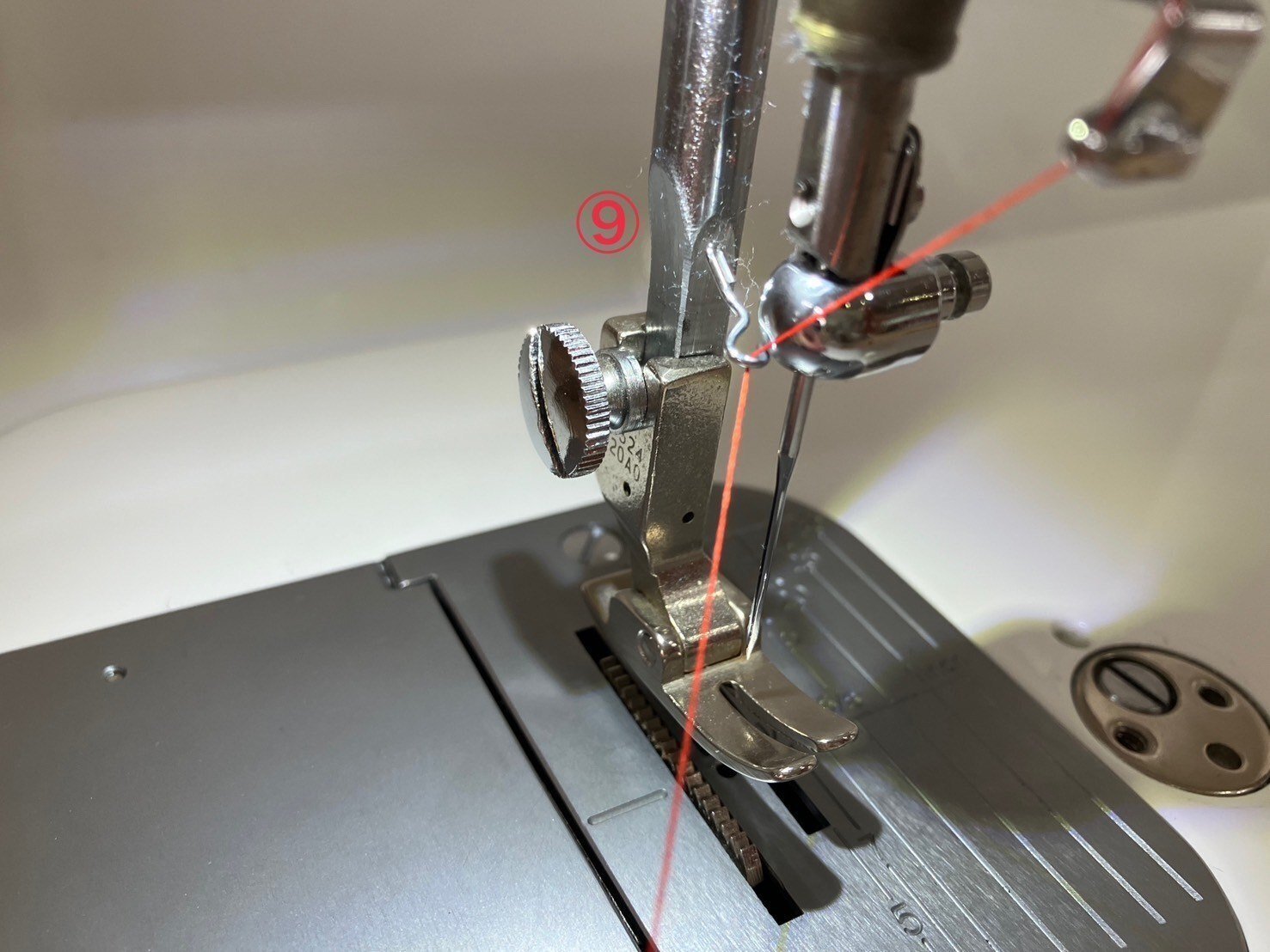 ミシンの練習】職業用ミシン「JUKI SL-700EX」上糸のかけ方