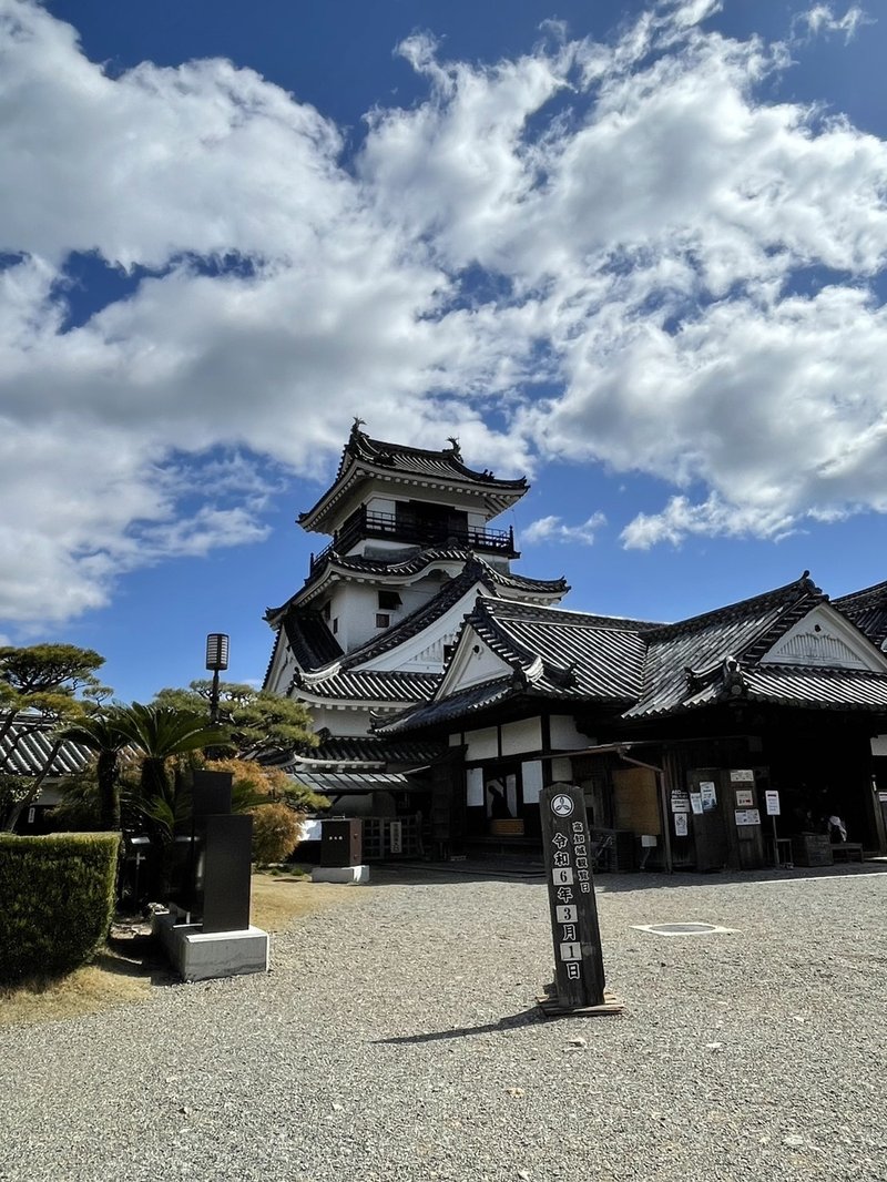 高知と大阪に滞在してました。高知城とはりやま橋、大阪城に行ってきました。