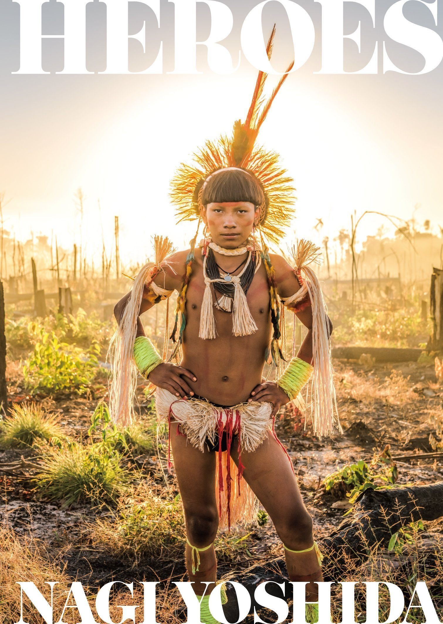 SURI COLLECTION 世界一ファショナブルな民族』著・撮影:NAGI YOSIDA