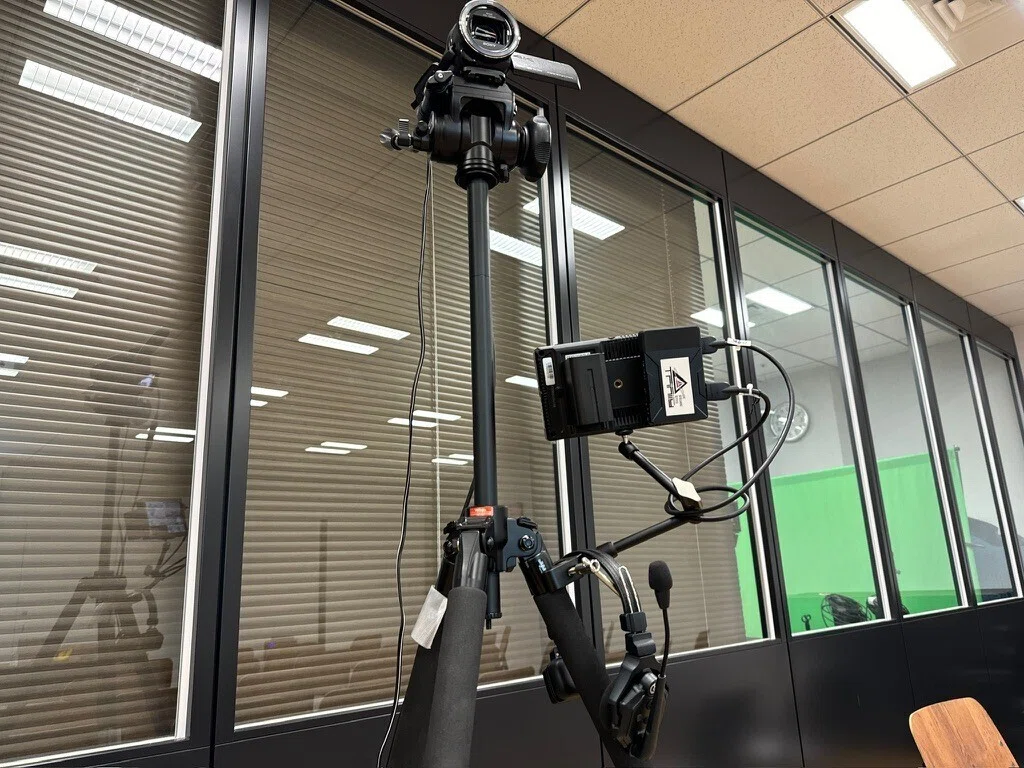 【美品】モニター FEELWORLD F7PRO FEELWORLD F7 PRO 7 インチ 3D LUT タッチスクリーン DSLR カメラ