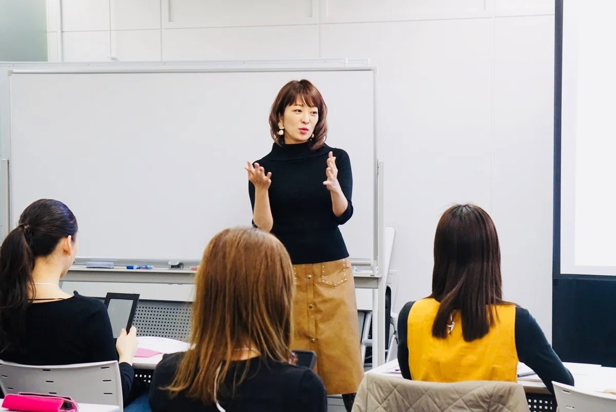 魅力覚醒講座18期スタート｜西川友紀子/ネグレクトの親からホステスを 