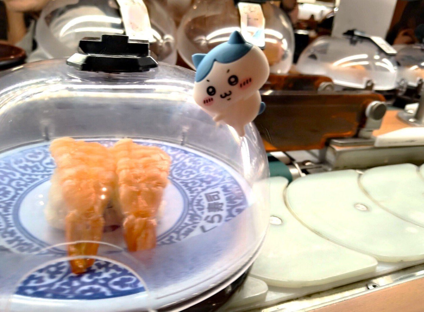 🍣「くら寿司」✖『ちいかわ』コラボキャンペーン ～もう、ど