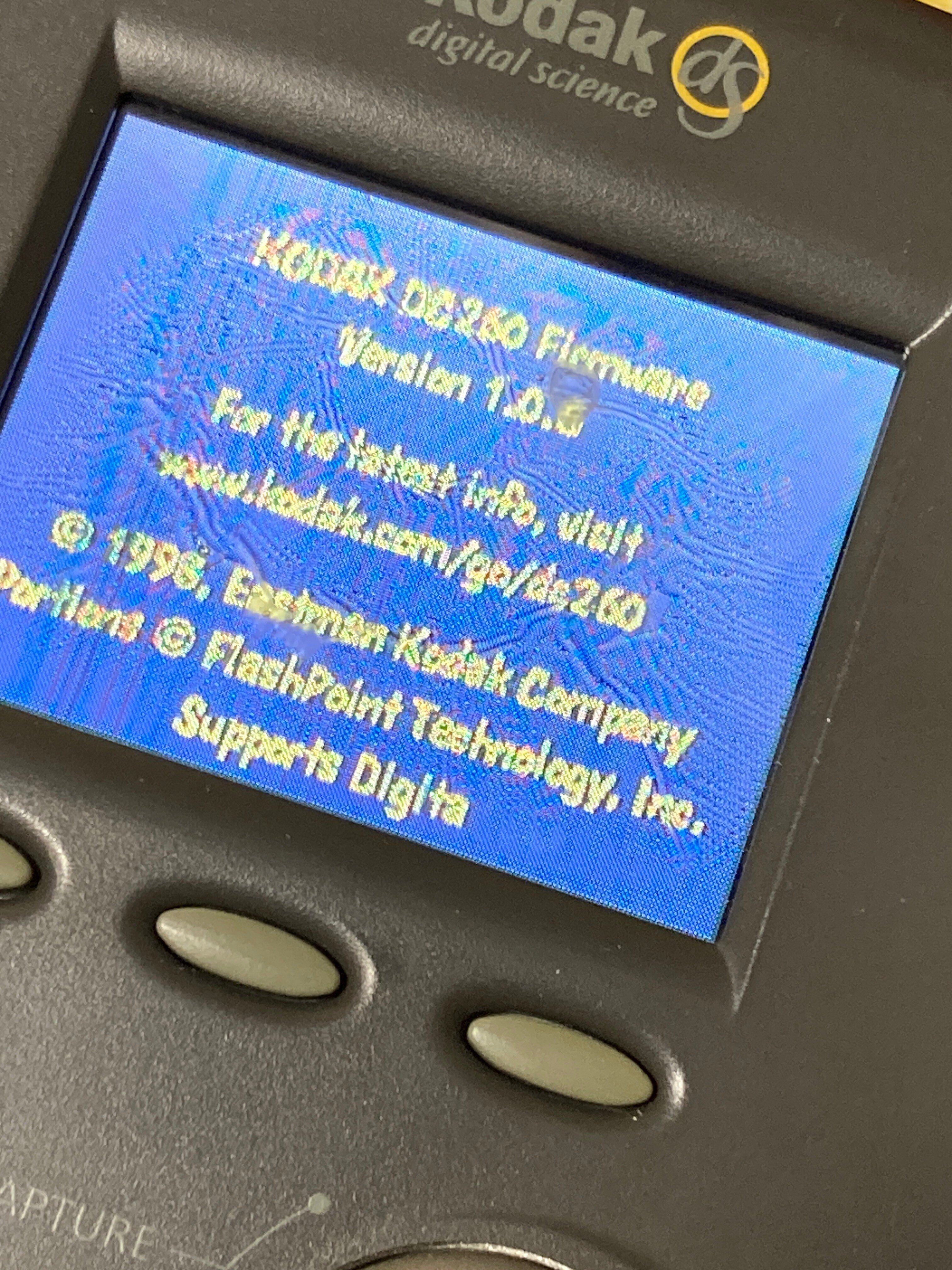 Kodak Digital Science DC260 1998は最初のDigita OS機｜Sven.