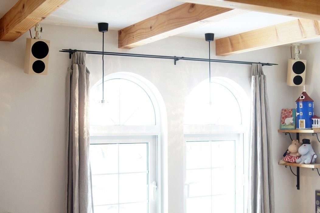 天吊りスピーカー｜bakeryoz