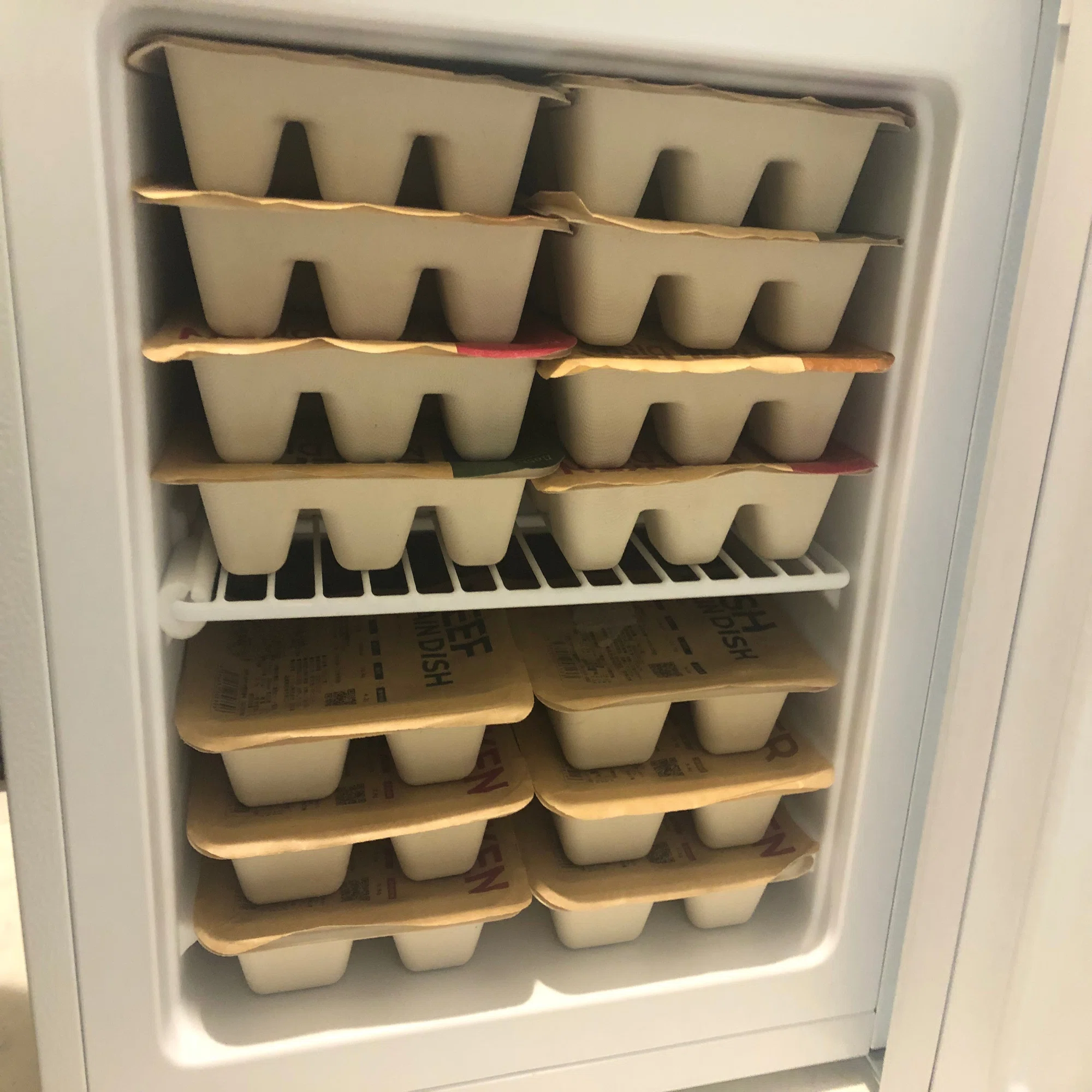 nosh（ナッシュ）20食には31L冷凍庫がベスト｜こみちゃんサブ
