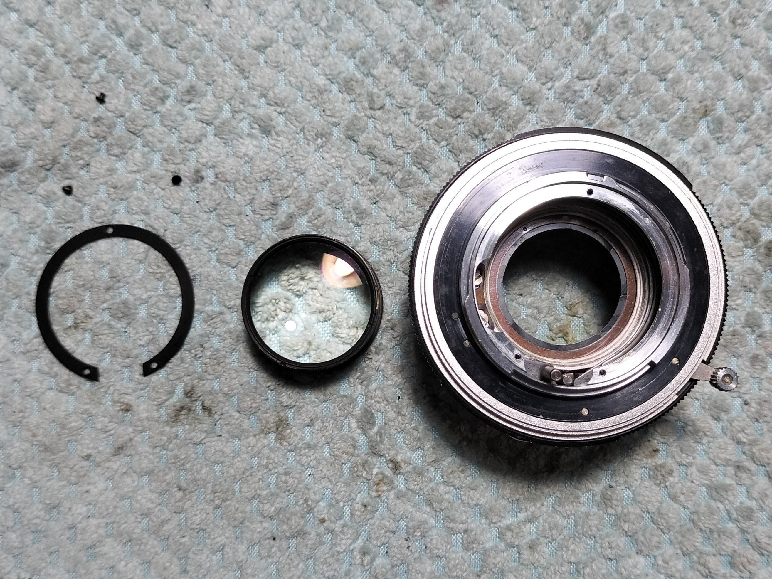 Minolta MC Rokkor 58mm F/1.4の分解|フィルムカメラ修理の Minolta MC Rokkor 58mm F/1.4の分解|フィルムカメラ修理の