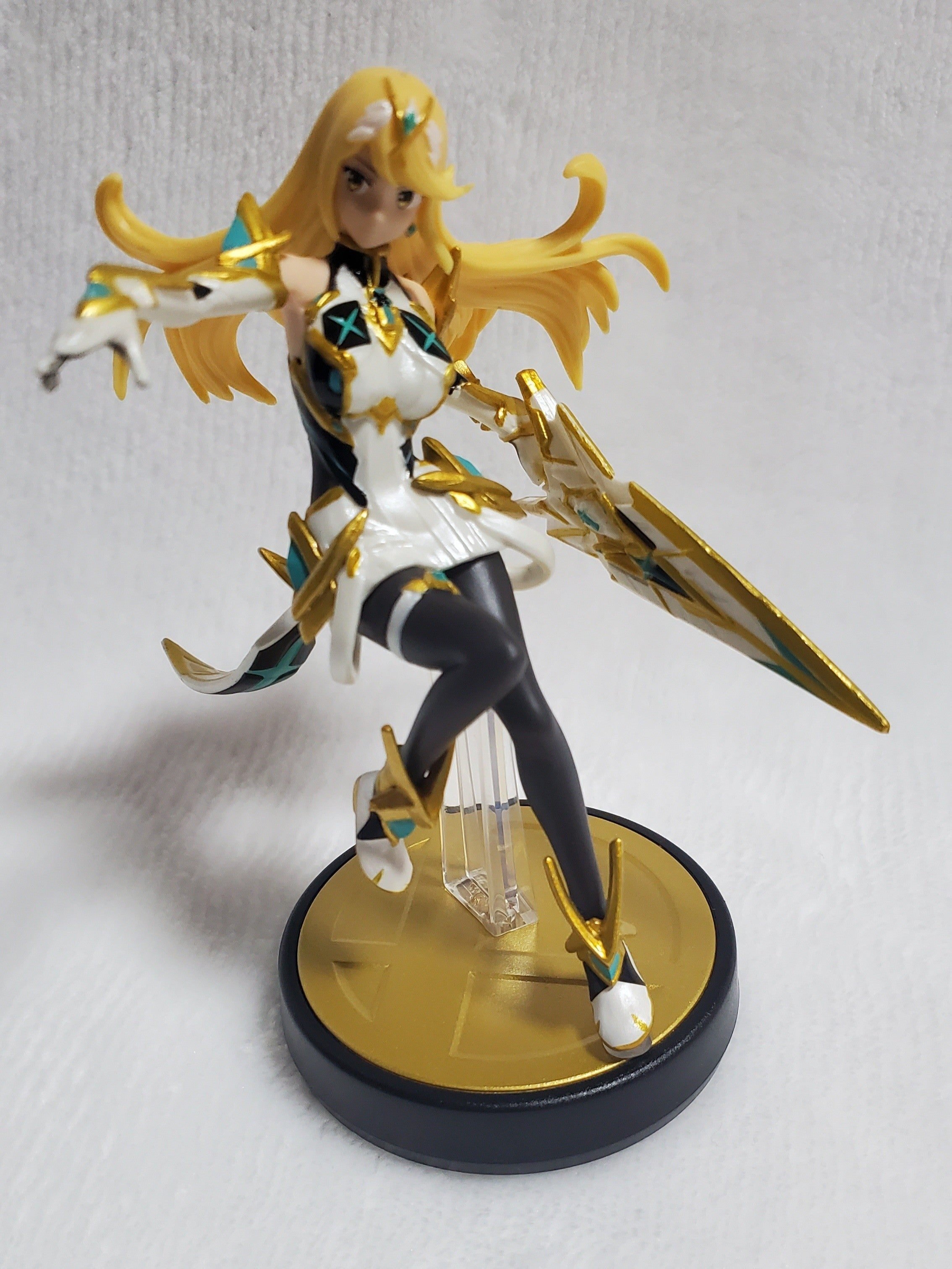 ゼノブレイド2 ホムラ・ヒカリ・ニア フィギュア+ホムヒカamiibo+プレート amiibo ダブルセット ホムラ ヒカリ スマブラSP ゼノブレイド2
