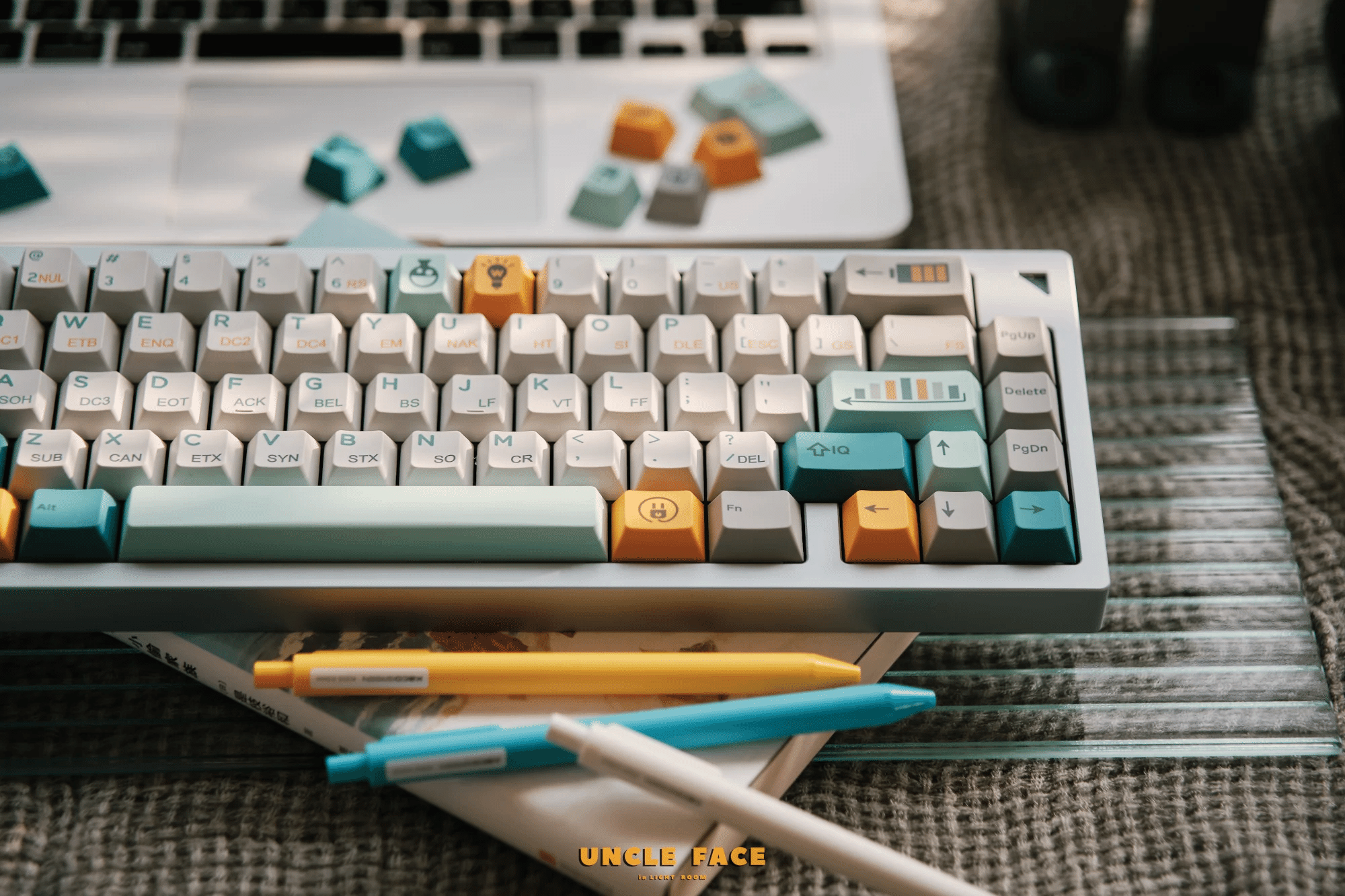 HIFIFOX x DOMIKEY レトロ エヴォリューション キーキャップ共同購入 HIFIFOX x DOMIKEY レトロ エヴォリューション キーキャップ共同購入